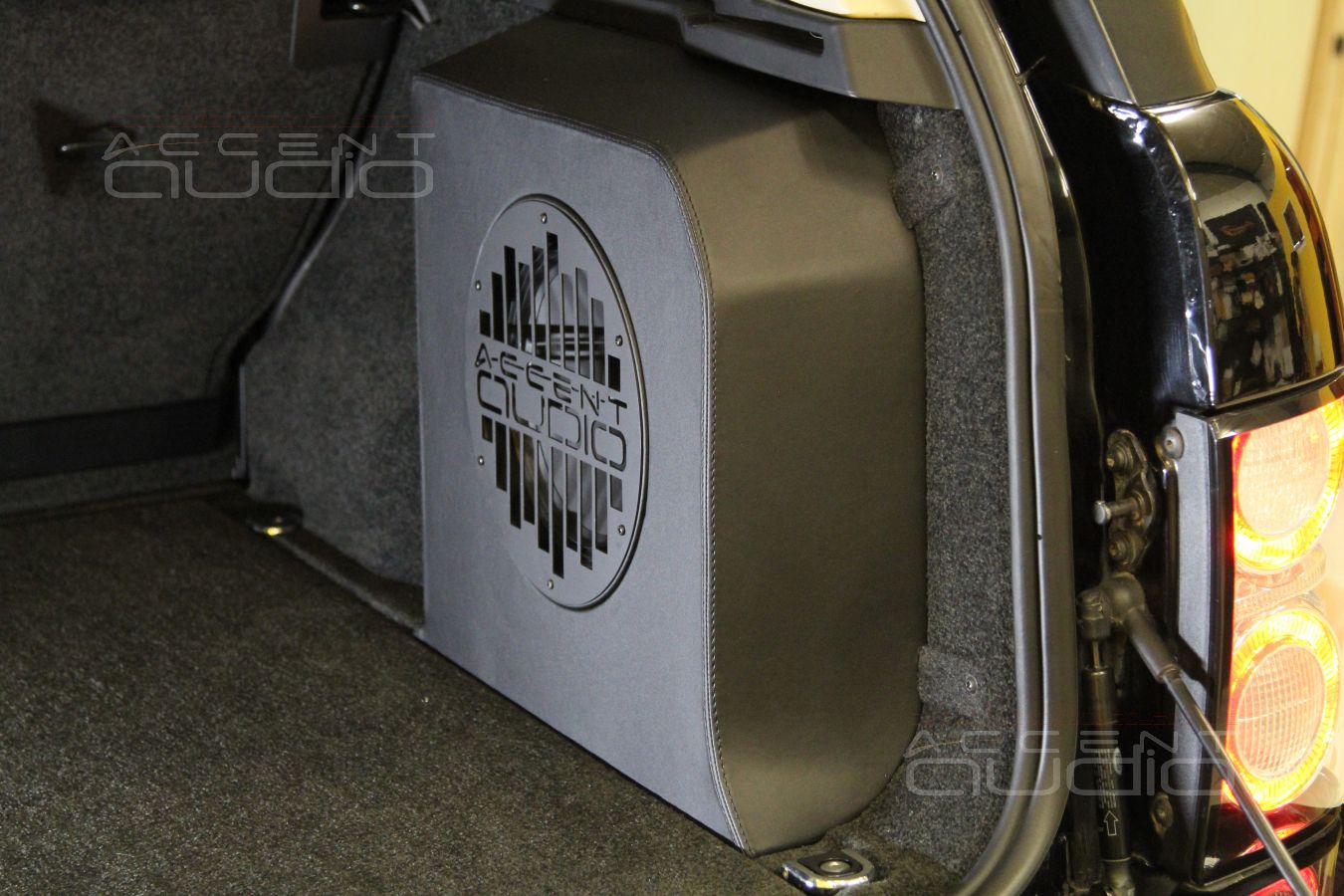 Съемный встроенный сабвуфер ?