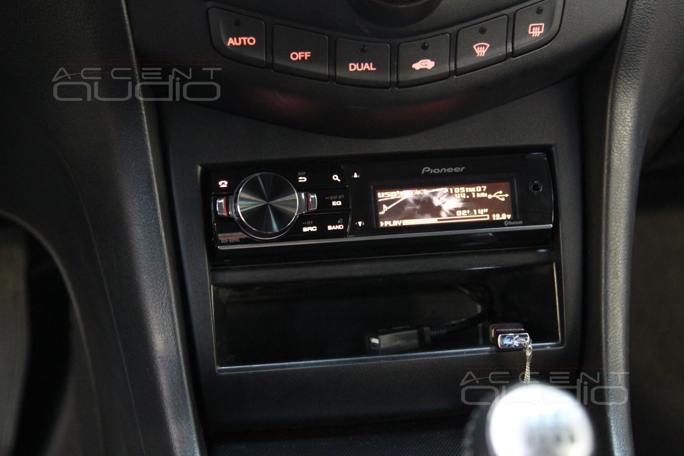 Установка магнитолы Pioneer в Honda Accord 7