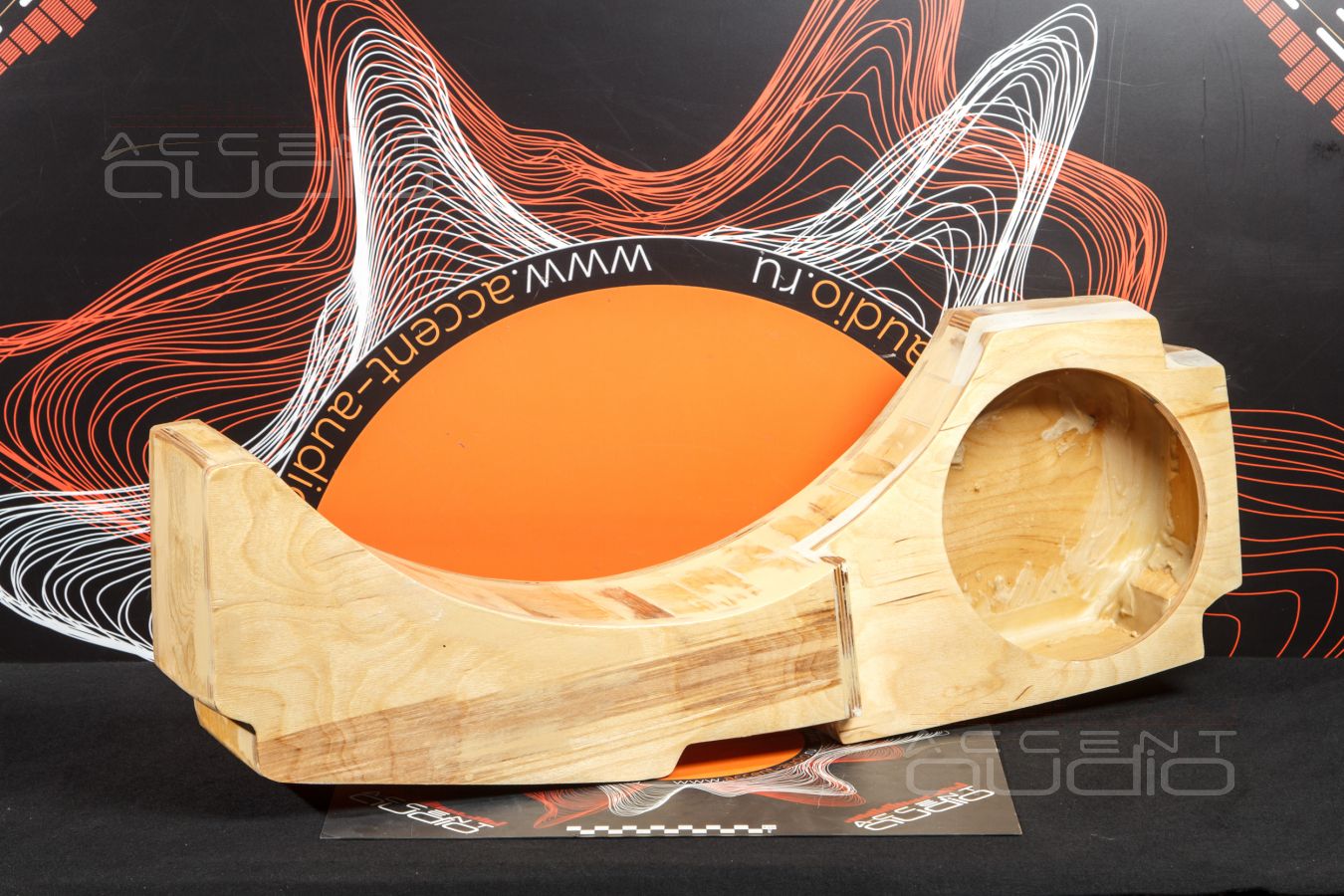 Правильный внутрипольный сабвуфер для Porsche Cayenne Coupe 2022