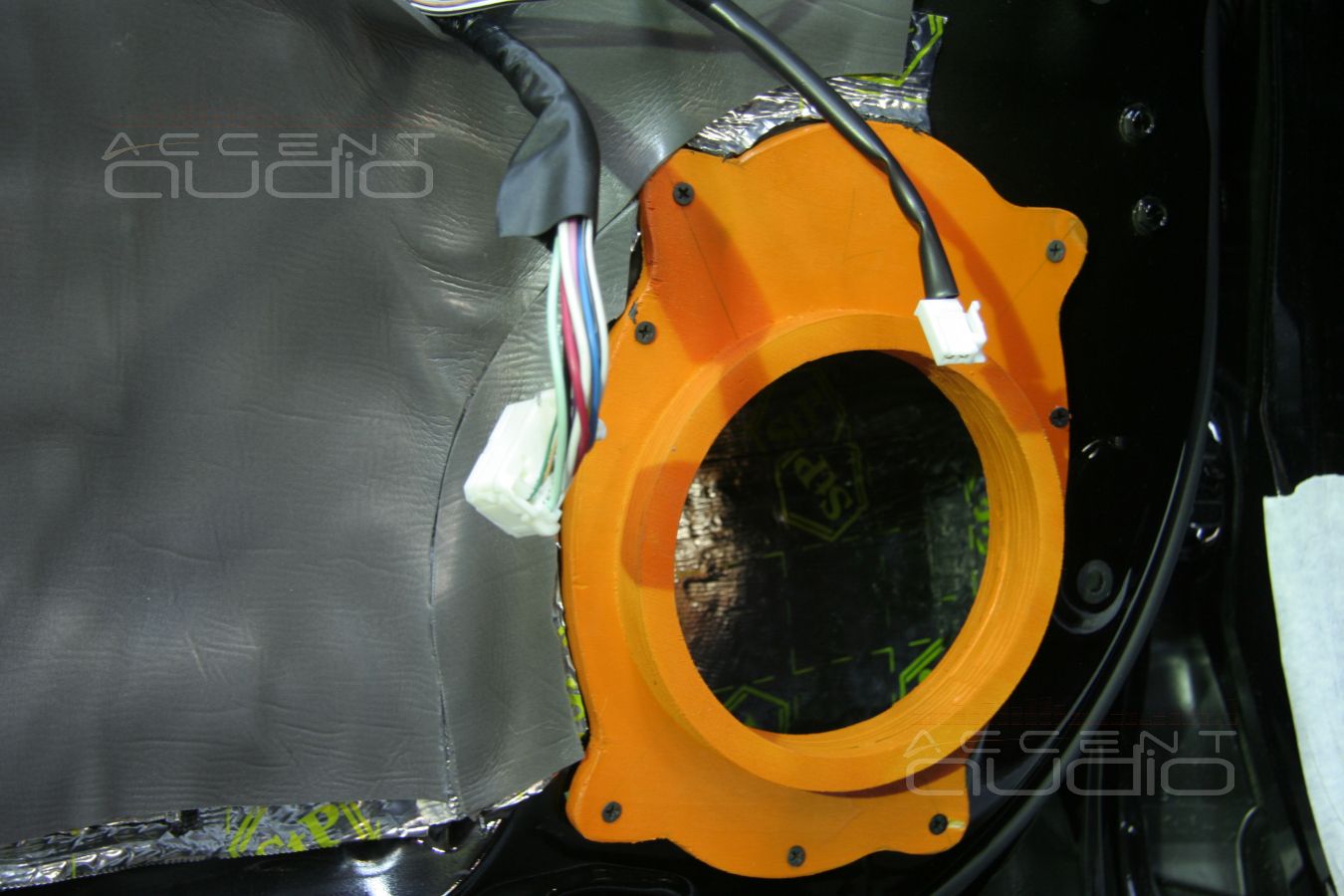 Шумоизоляция и аудиоподготовка Toyota Highlander