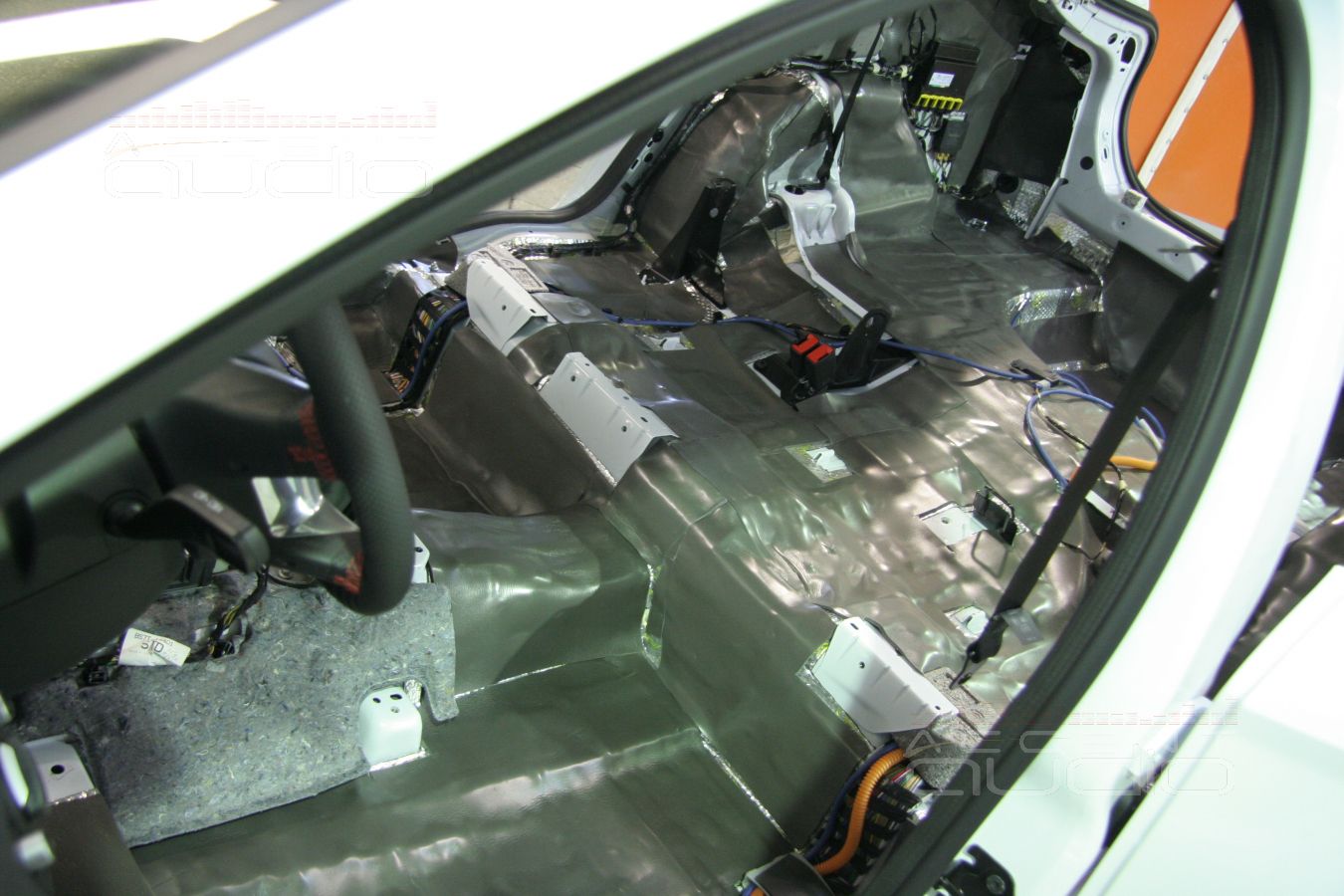 Шумоизоляция Ford Mondeo