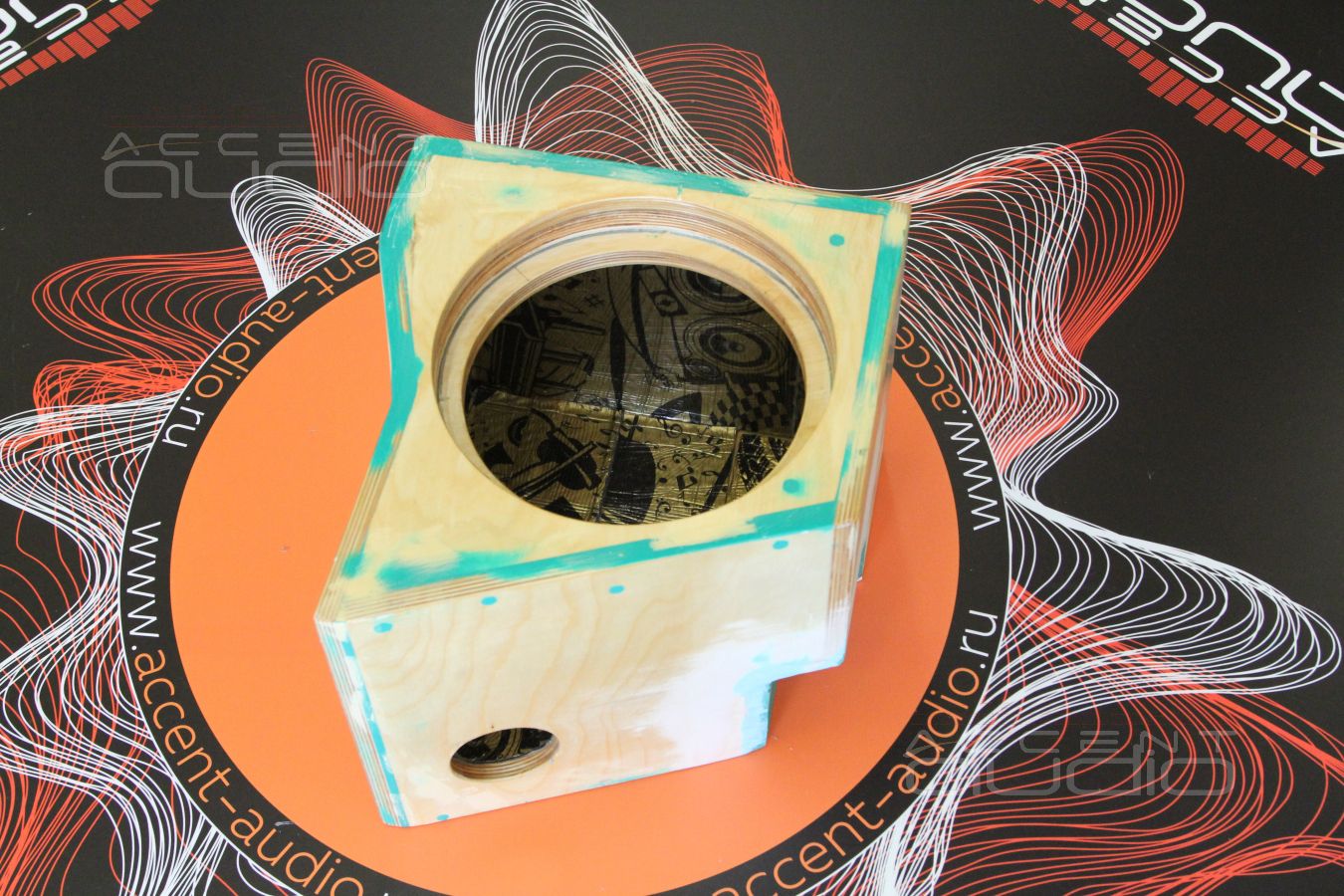 Съемный-стационарный, встроенный-отдельностоящий корпус сабвуфера для Mercedes W205