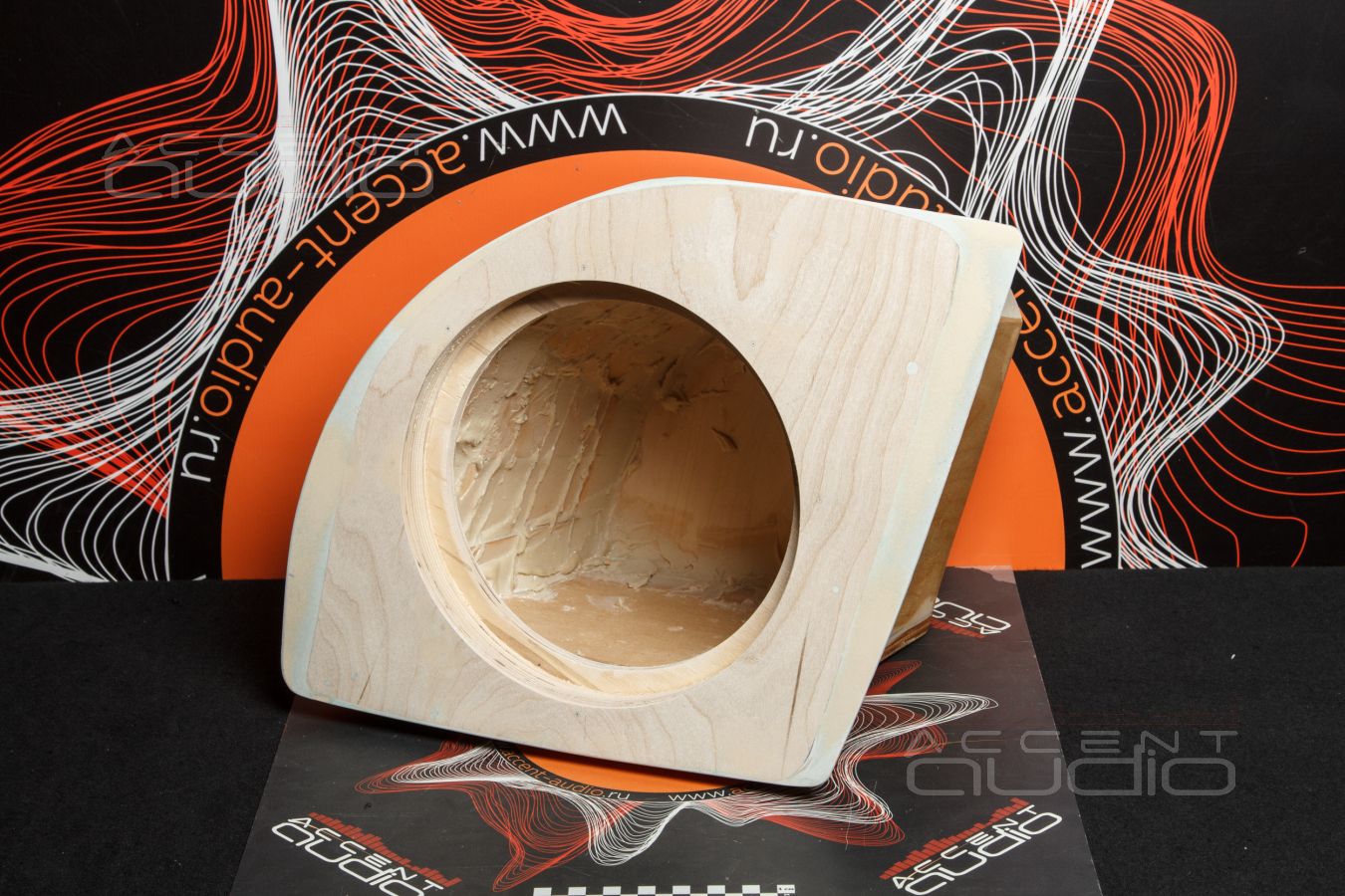 Сабвуфер-стелс и динамик Dego специально для Mercedes-Benz GLE Coupe AMG 53