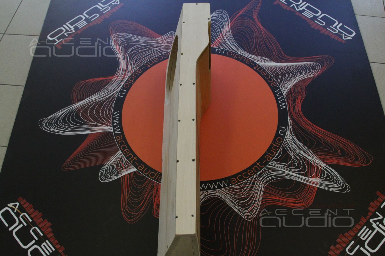 А как так сделан этот сабвуфер ?