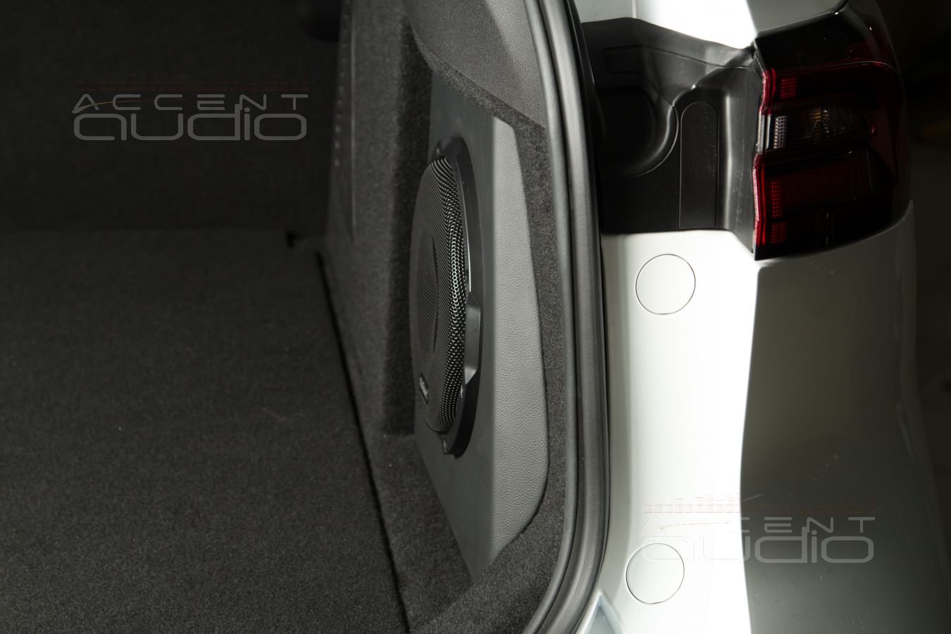 Интеграция сабвуфера в Chery Exceed – стильно и эффективно