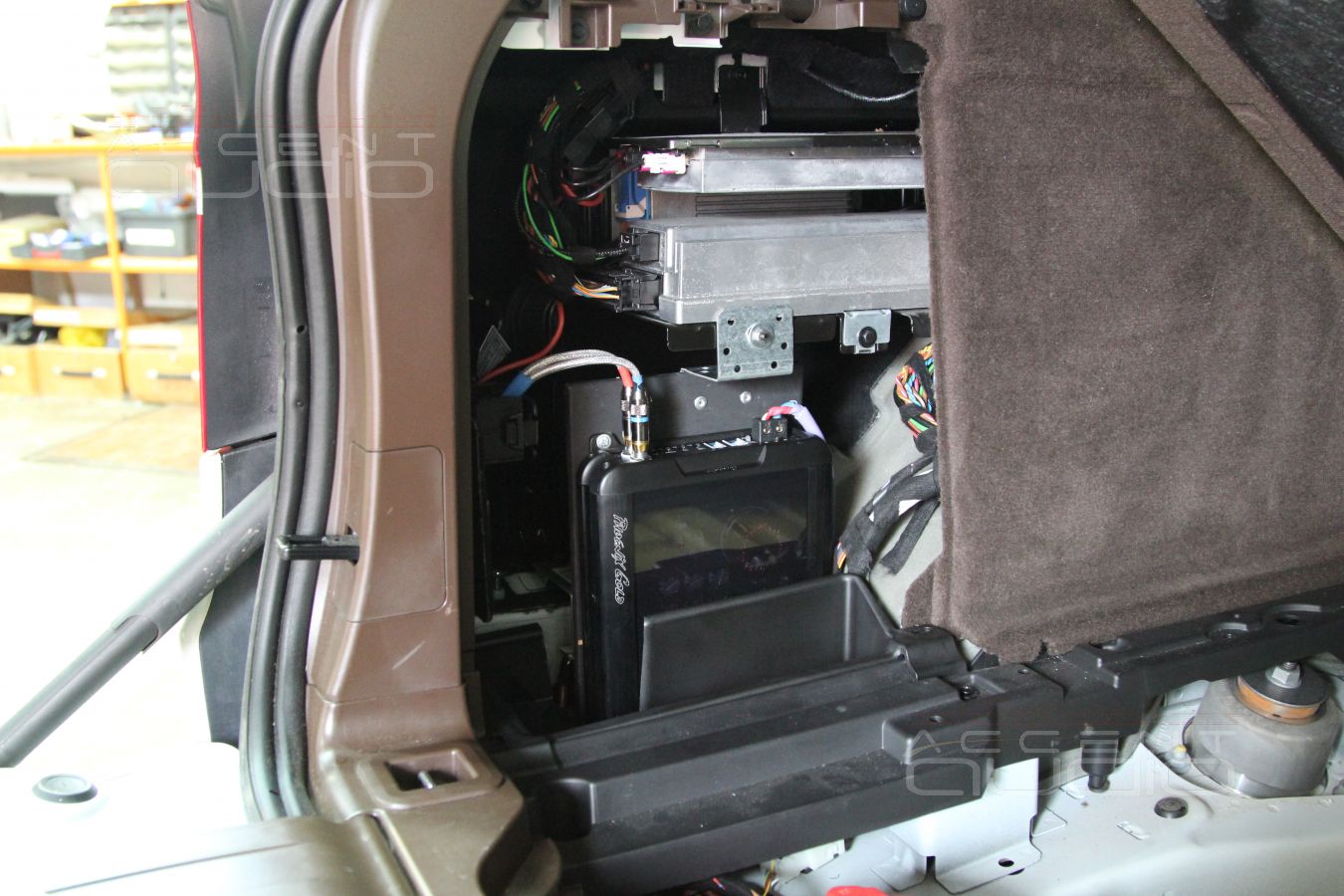 Установка усилителей в BMW X5