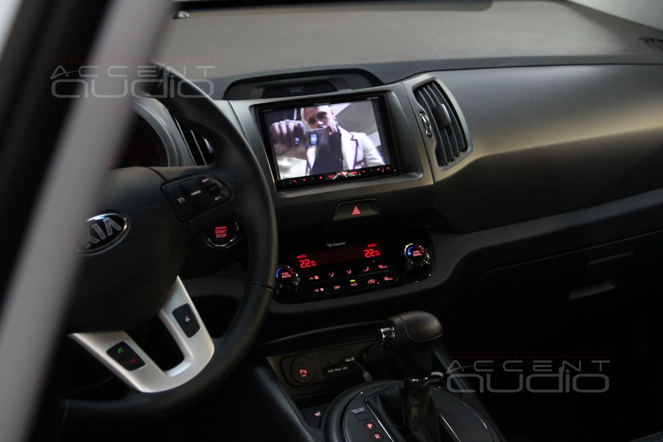 Kia Sportage NEW - полная замена аудиосистемы