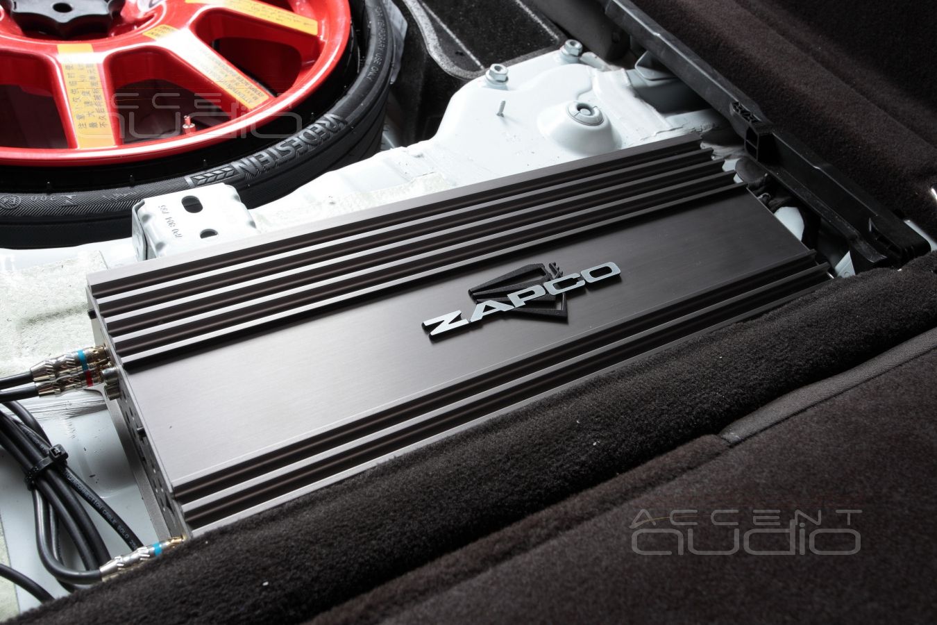 Установка усилителя и аудиопроцессора в Volkswagen Touareg NF