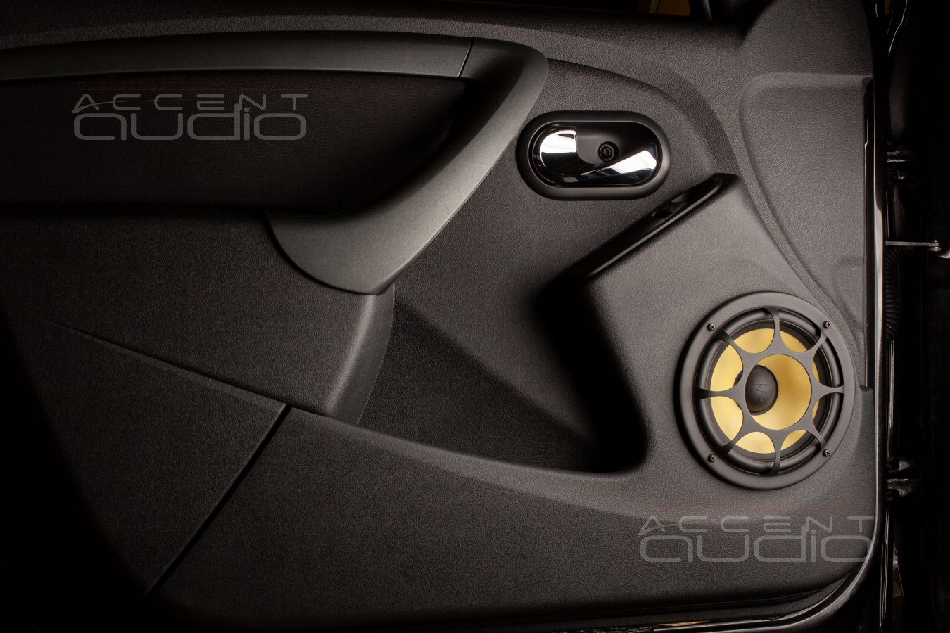 Аудиоподготовка дверей и установка акустики Focal MW ES165K (HPVE1078) в Renault Duster