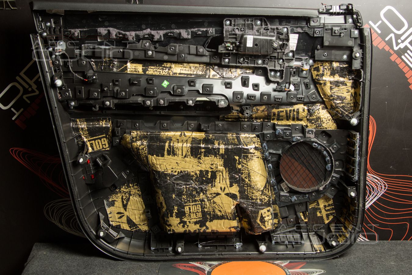 Аудиоподготовка\шумоизоляция дверей и установка мидбасовых Brax GL6 в Exeed