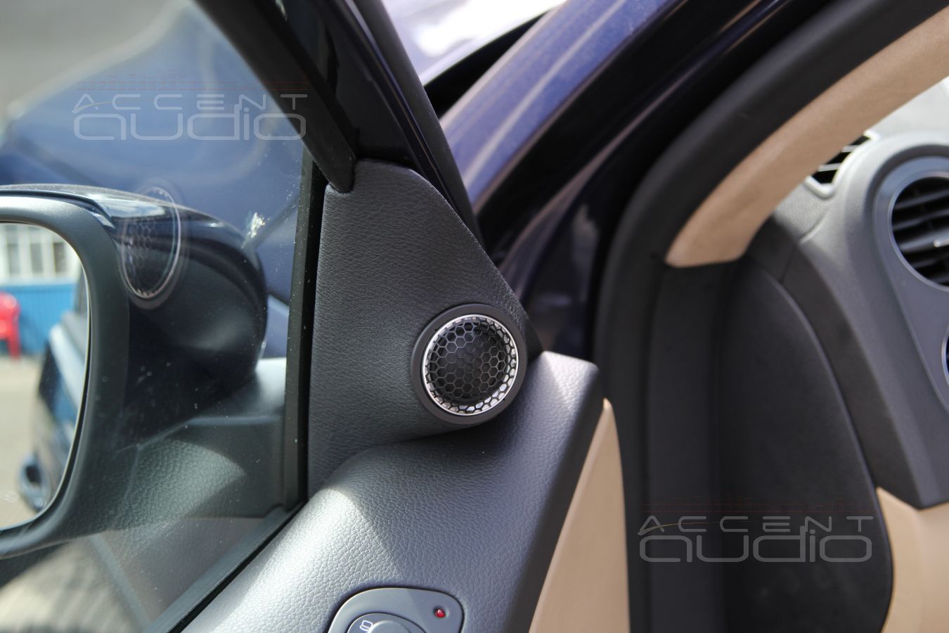 Сабвуфер стелс в Volkswagen Tiguan