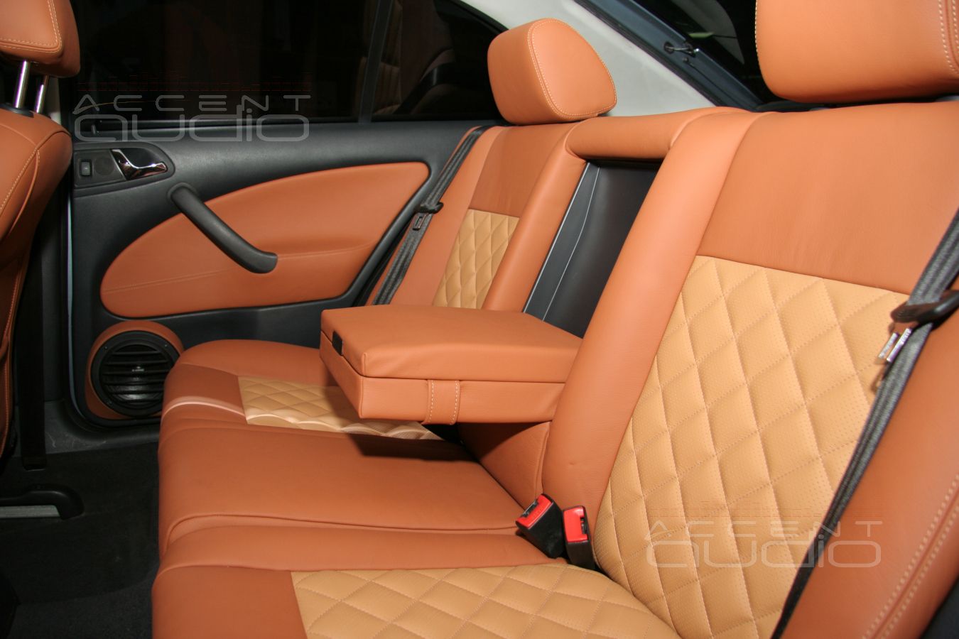 Пошив салона: добавим шкоде тепла