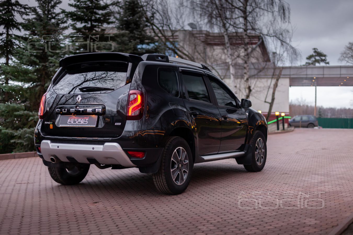 Давняя мечта и оригинальный проект аудиосистемы в Renault Duster