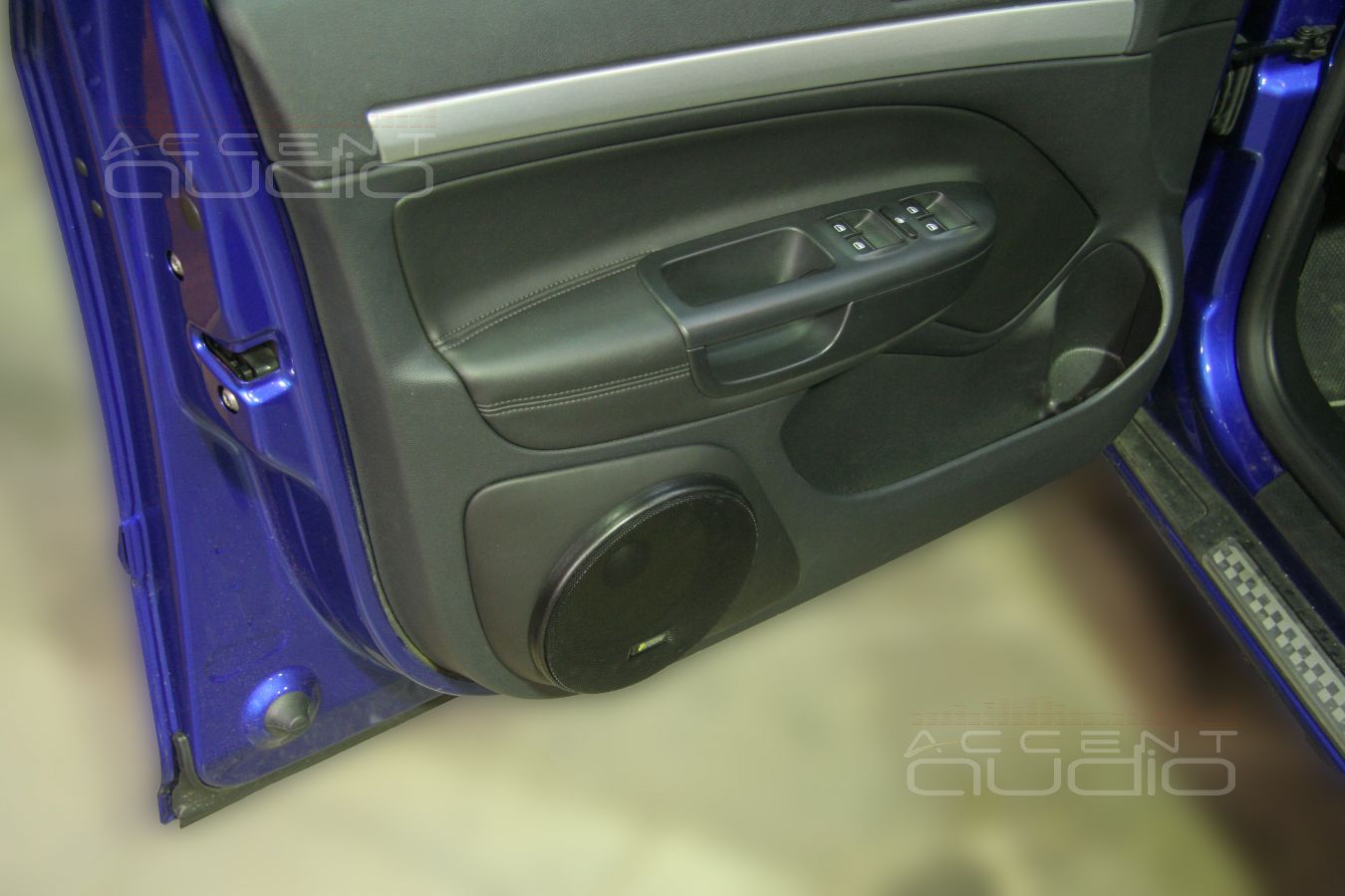 Установка мидбасов Eton A1 в SKODA Octavia RS