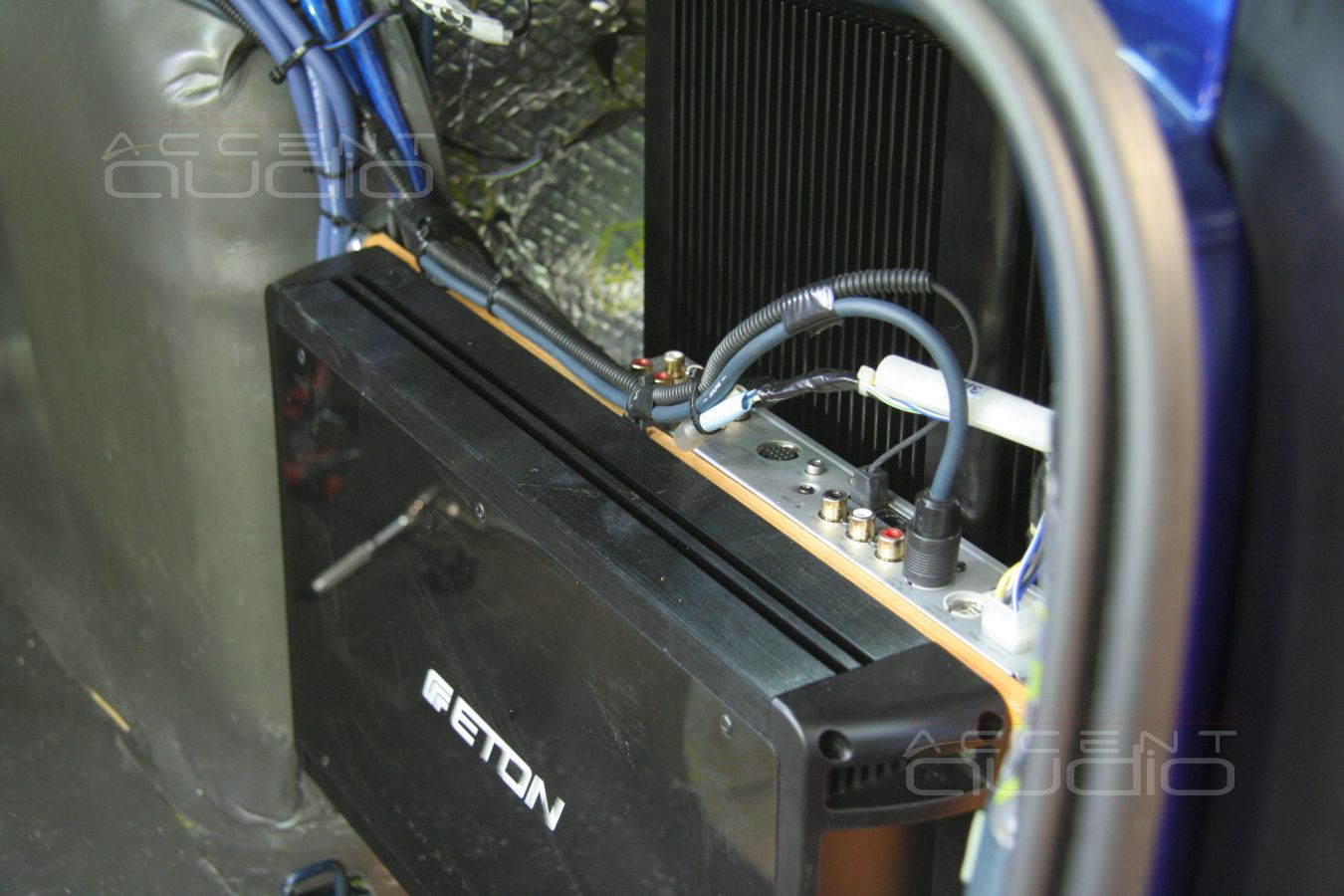 Установка усилителя в SKODA Octavia RS