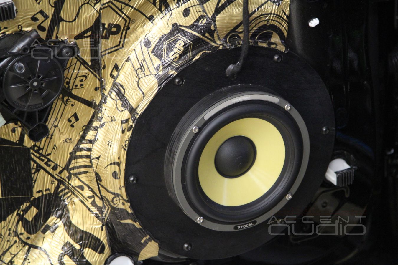 Установка мидбасов 