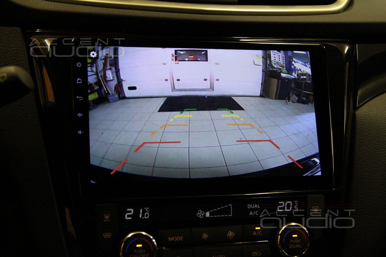 Установка камеры заднего вида для Nissan Qashqai