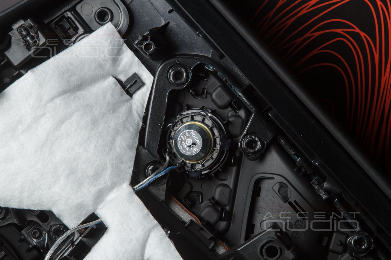 BLAM Signature S 100N24P и Focal IS BMW100 штатно в BMW X5