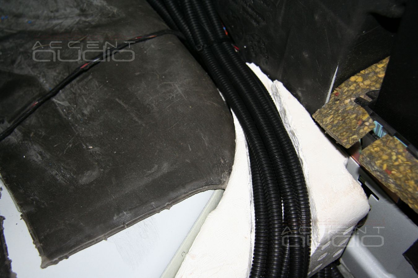 Кладем соревновательную проводку: BMW M3