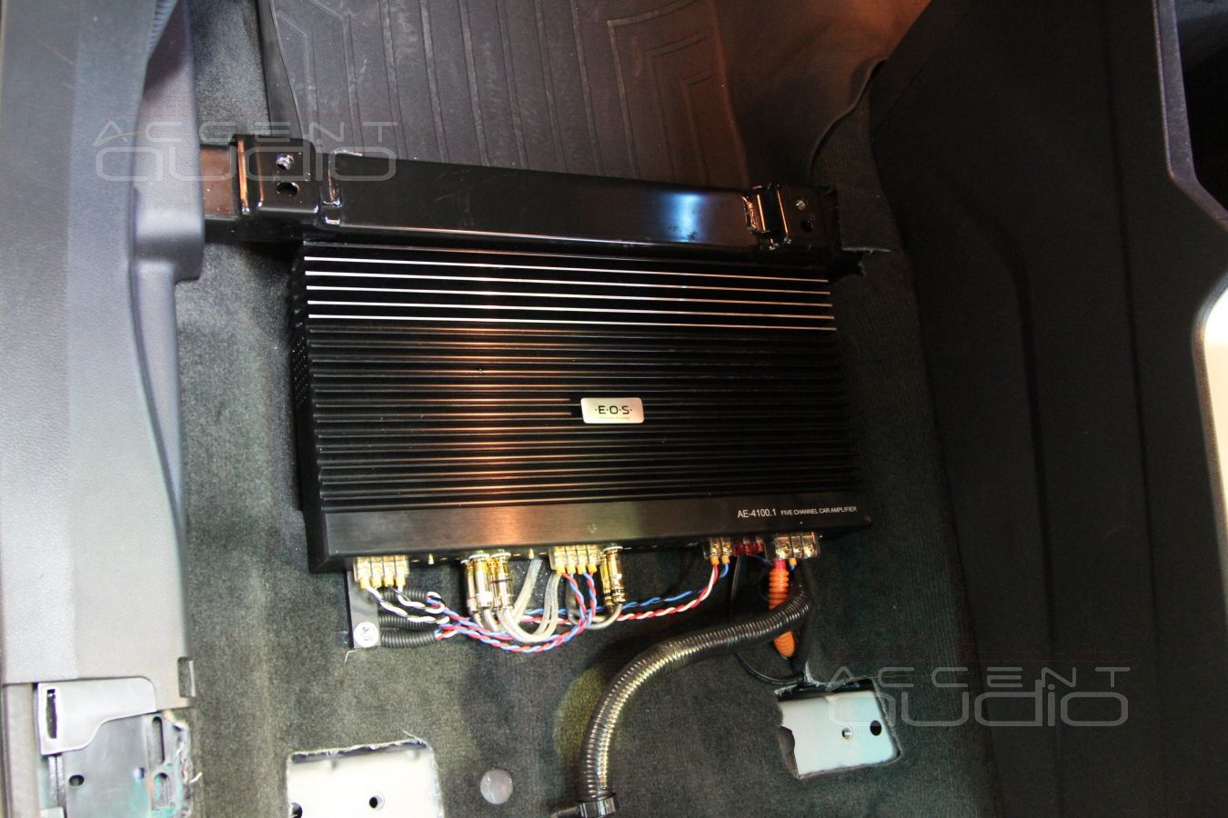 Американский звук в новом Ford Explorer 2014