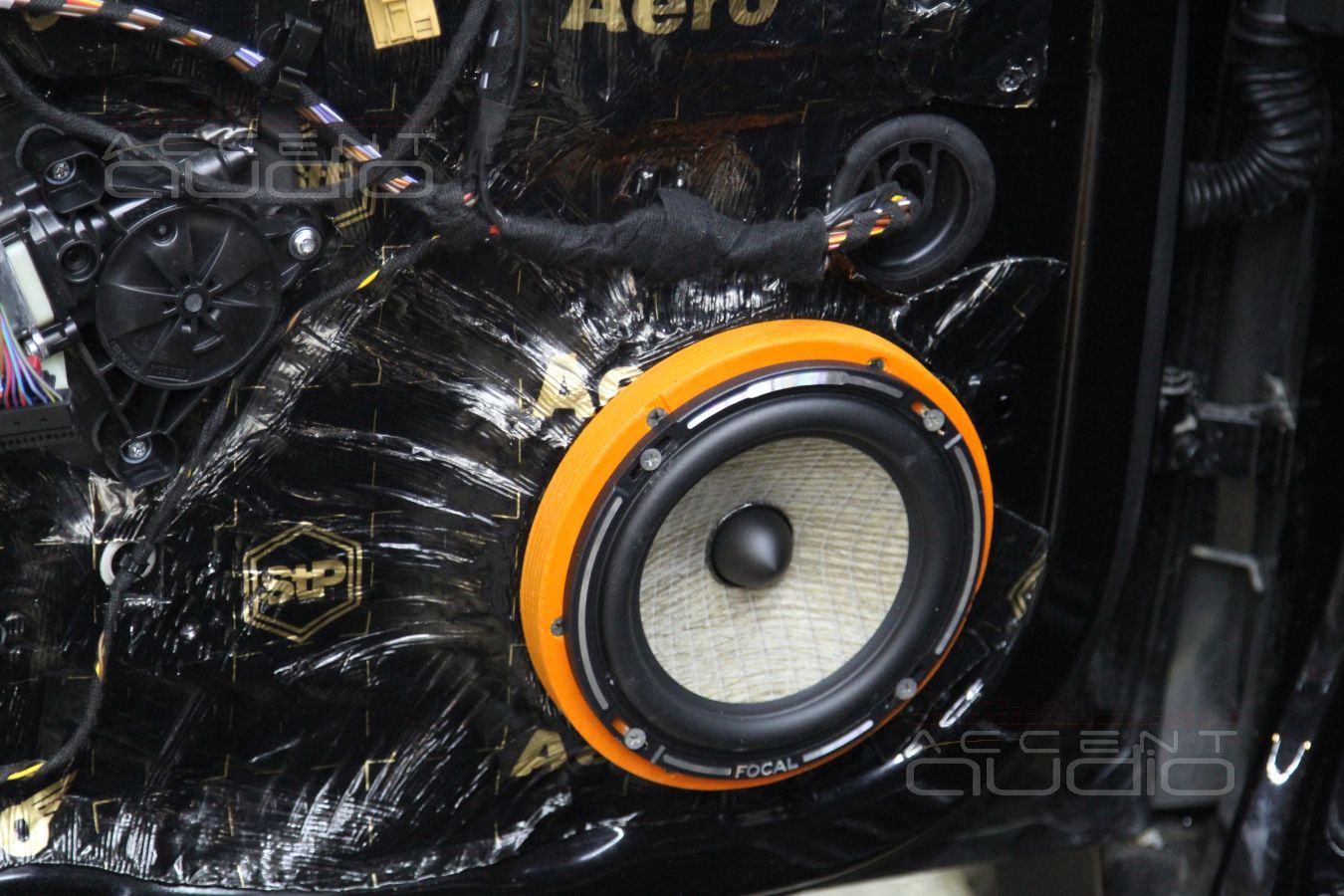 Skoda Octavia 3: качество звука + штатная магнитола