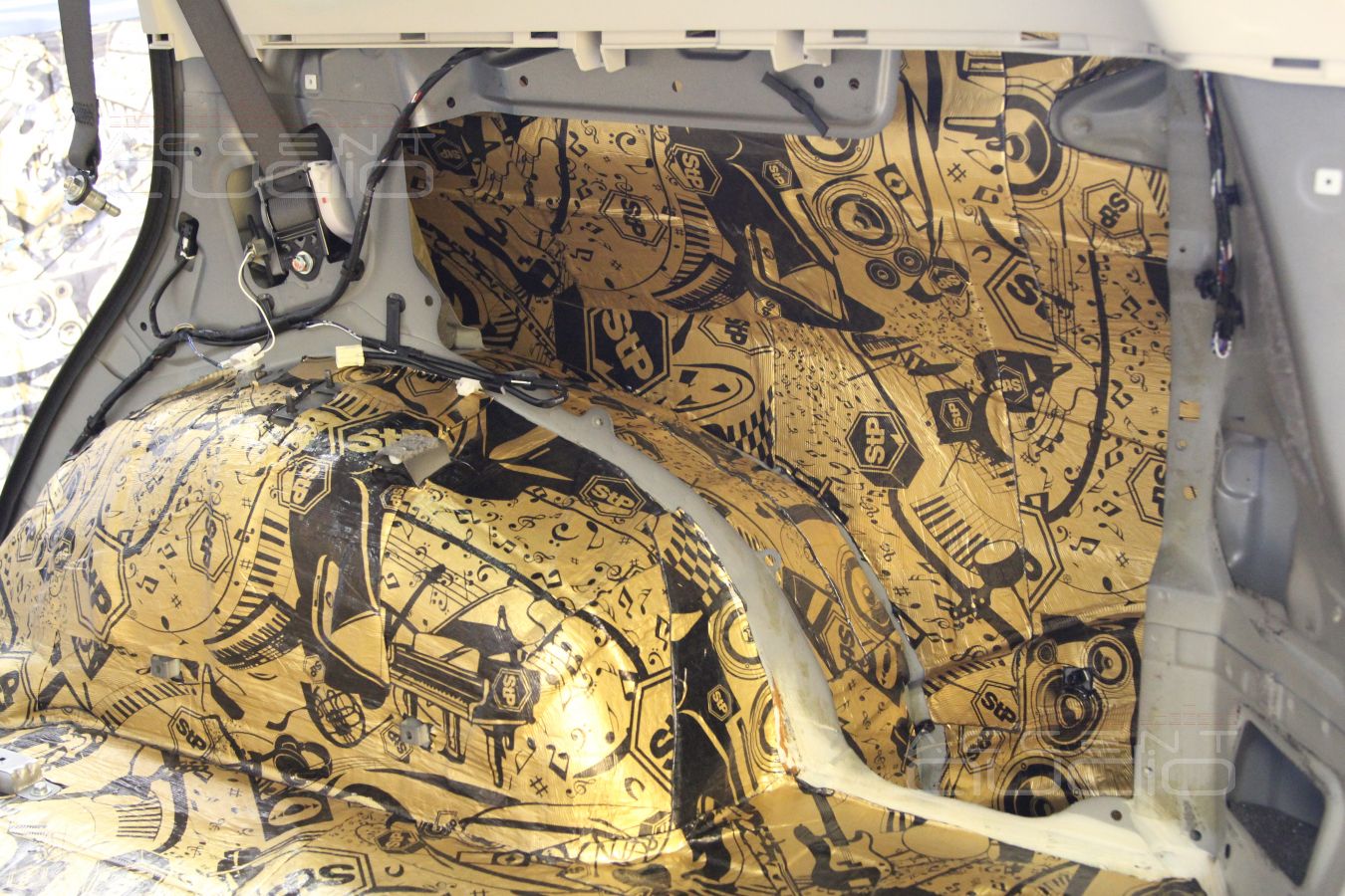 Про нанесение виброизоляции STPGold