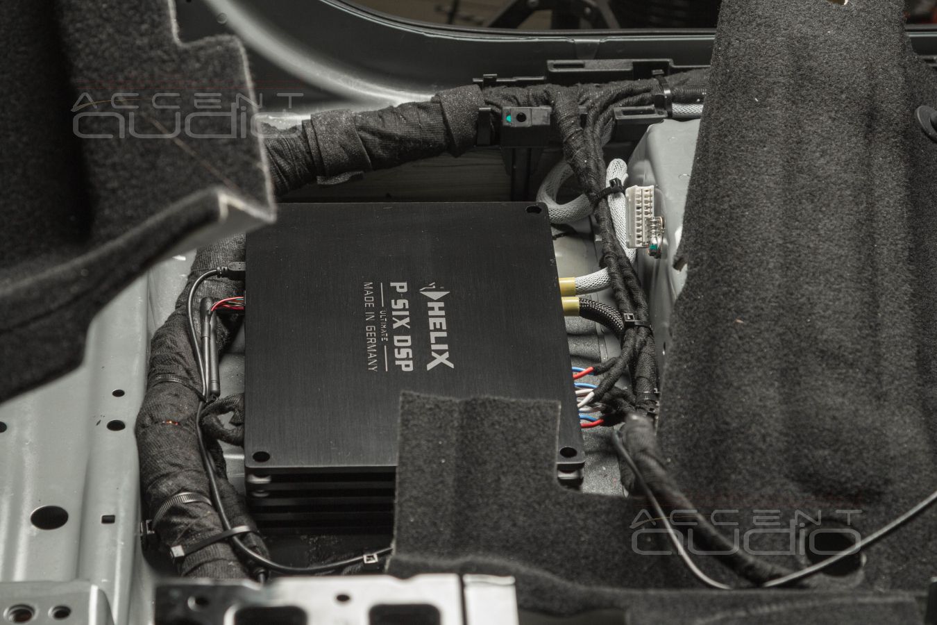 Выбор и монтаж процессорного усилителя Helix в Jetour T2