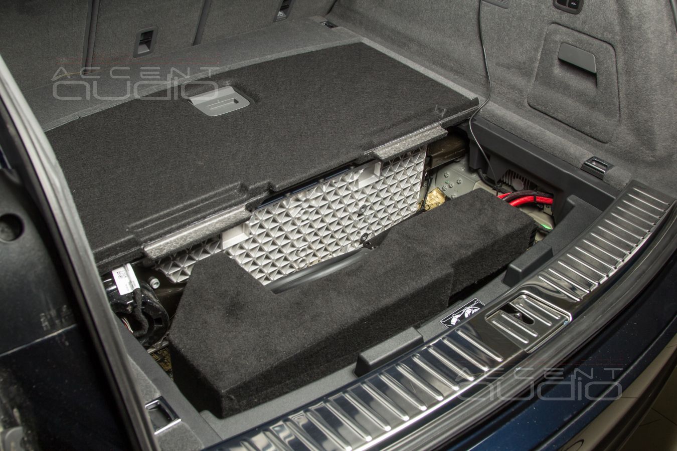 Update 2023: решение для сабвуфера в Porsche Cayenne e-hybrid