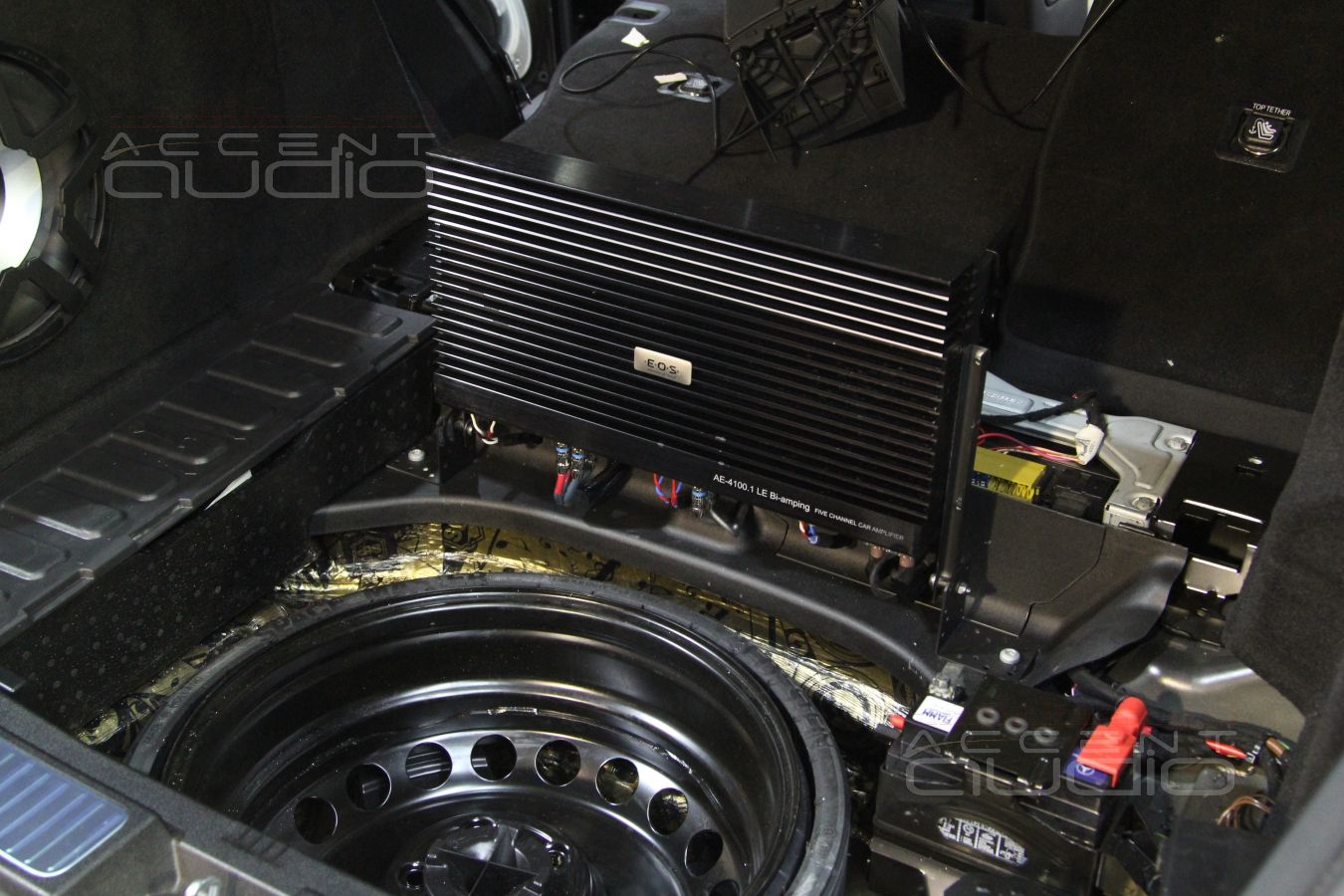 Установка аудиопроцессора Audison и пятиканального усилителя в Mercedes GLK 2014