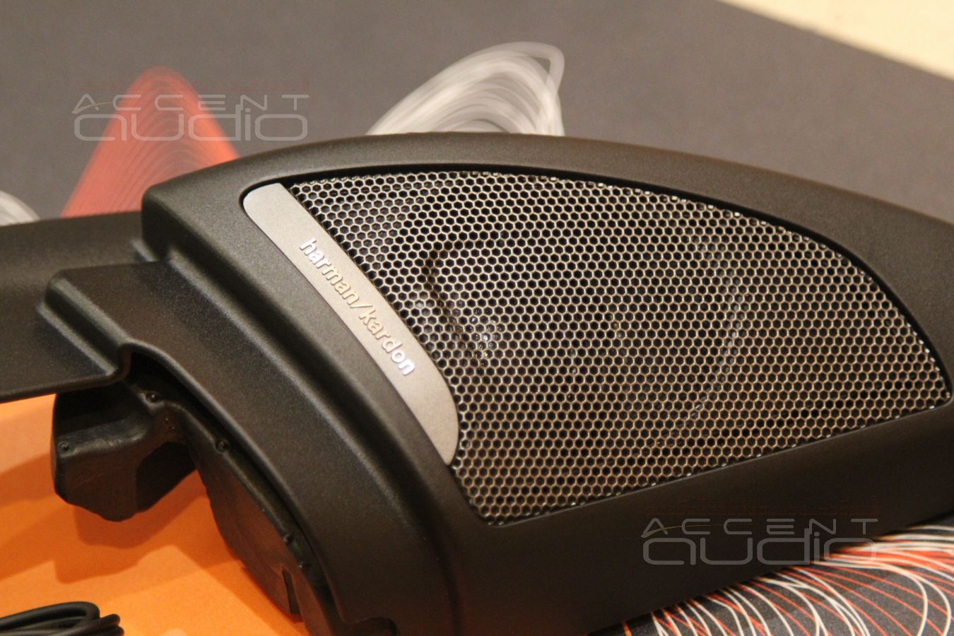 Устанавливаем твитеры из комплекта BLAM BM 100S