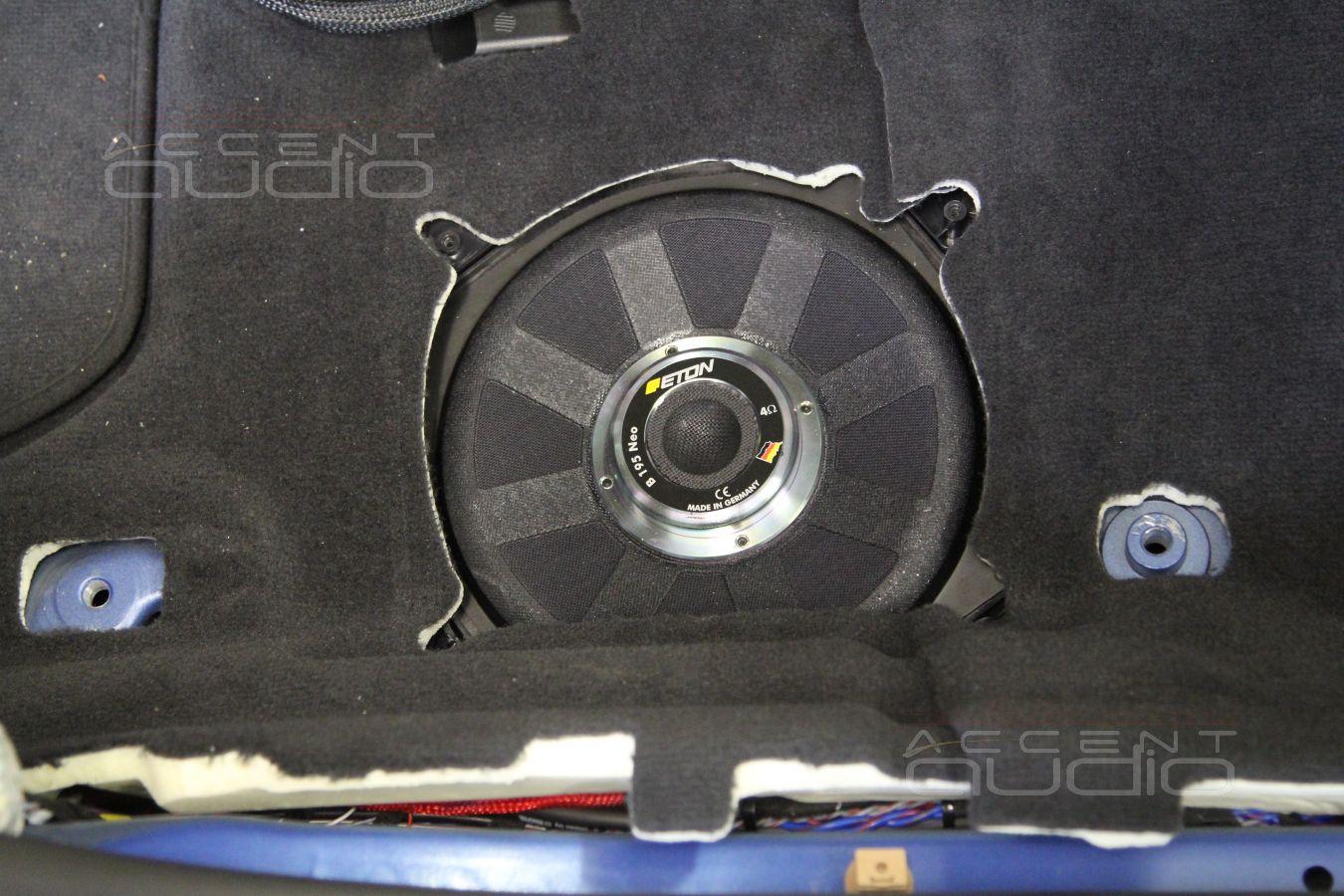 Установка подсидельных сабвуферов-мидбасов Eton B195 NEO Underseat Bass