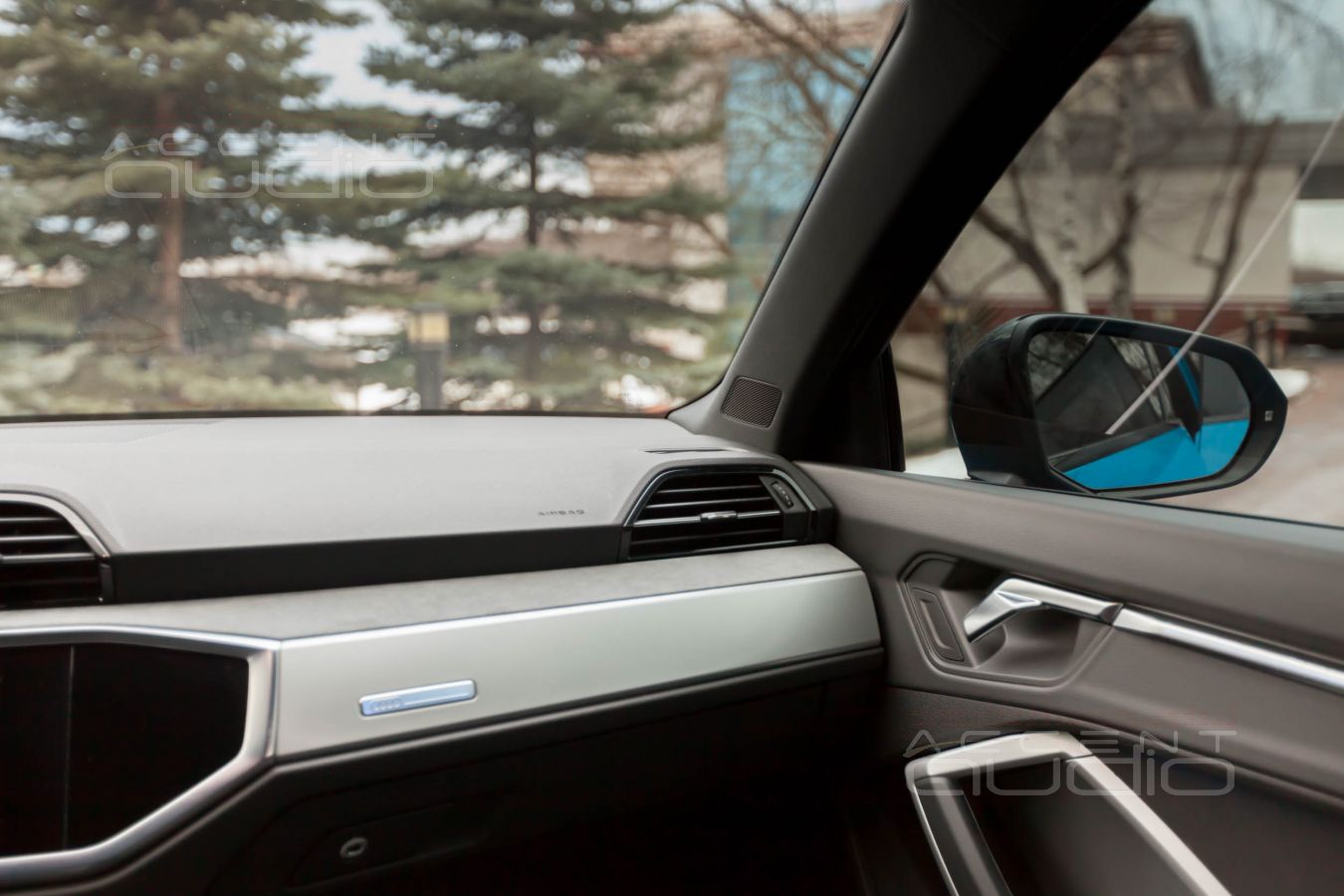 Установка новой акустики в Audi Q3: твитеры Helix C1T штатно !