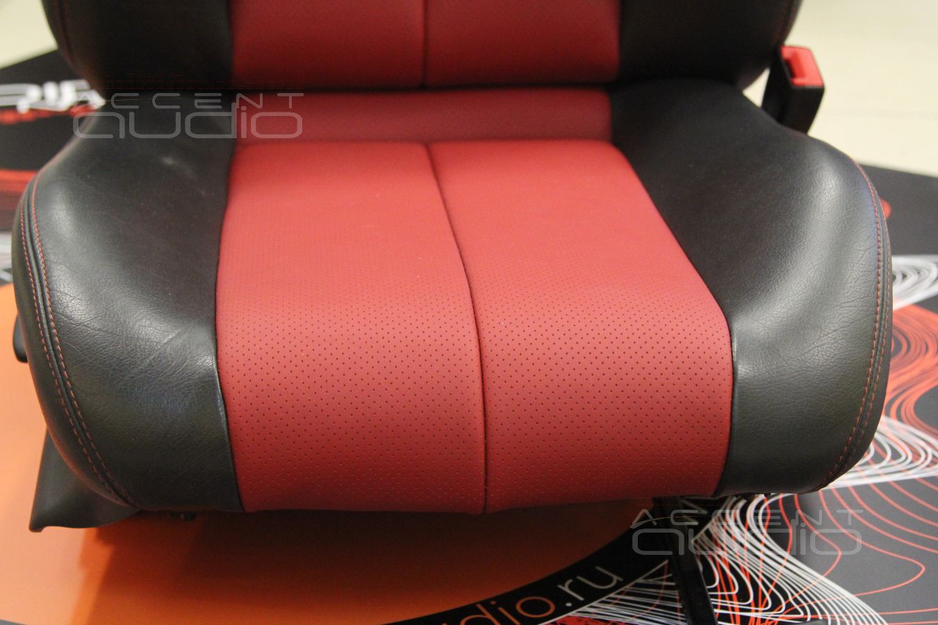 Mercedes-Benz ремонтируем, перешиваем, красим сидения и детали интерьера