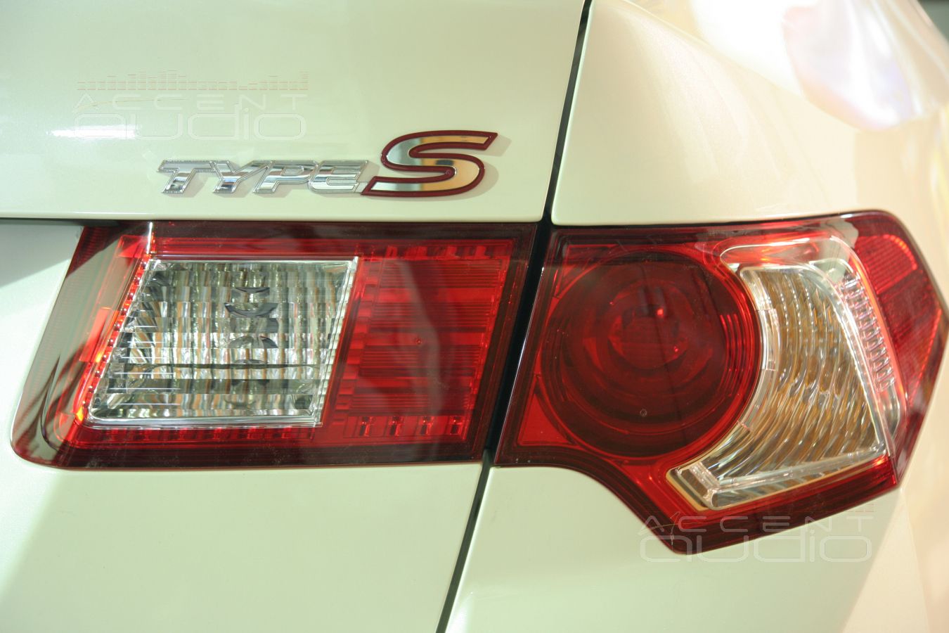 Новый Honda Accord: настоящий звук и мультимедиа без нюансов и ограничений