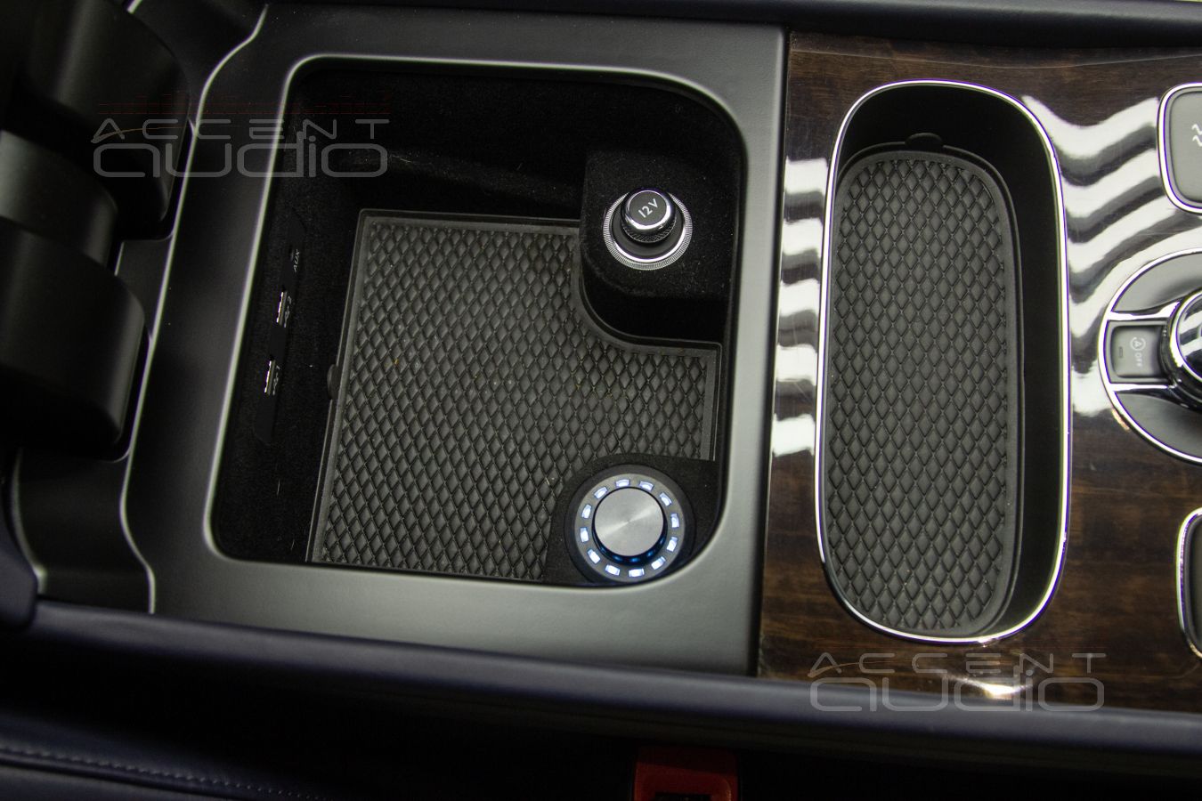 Скрытая интеграция усилителей Helix и Mosconi в Bentley Bentayga