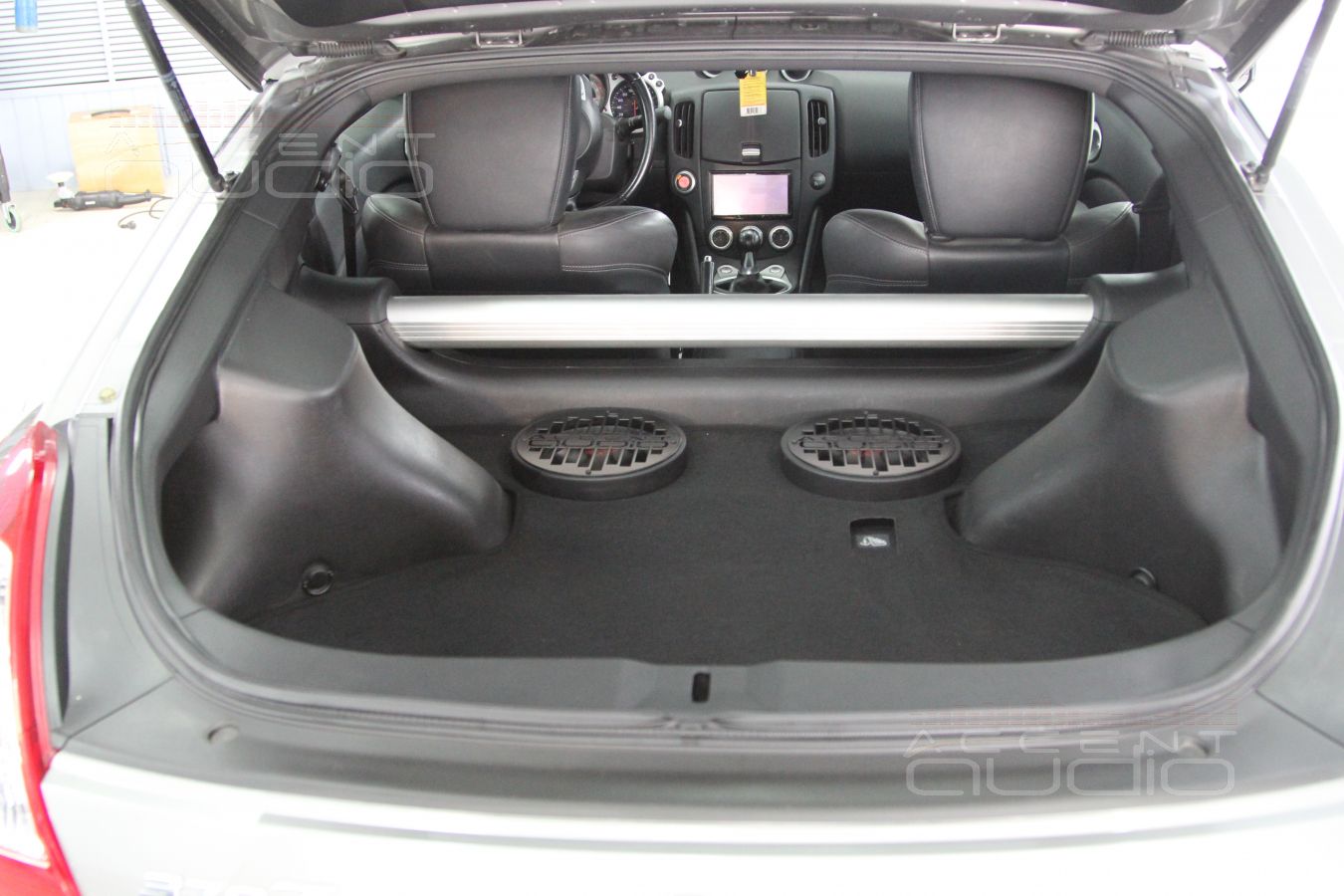 Изготовление и установка сдвоенного сабвуфера Alpine SWR 8D2 В Nissan 370Z