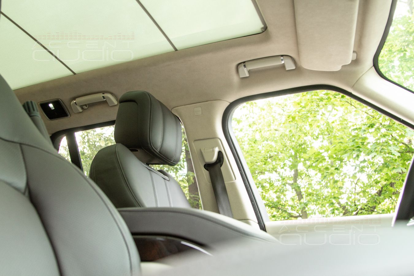 Крыша в алькантару – это же Range Rover !