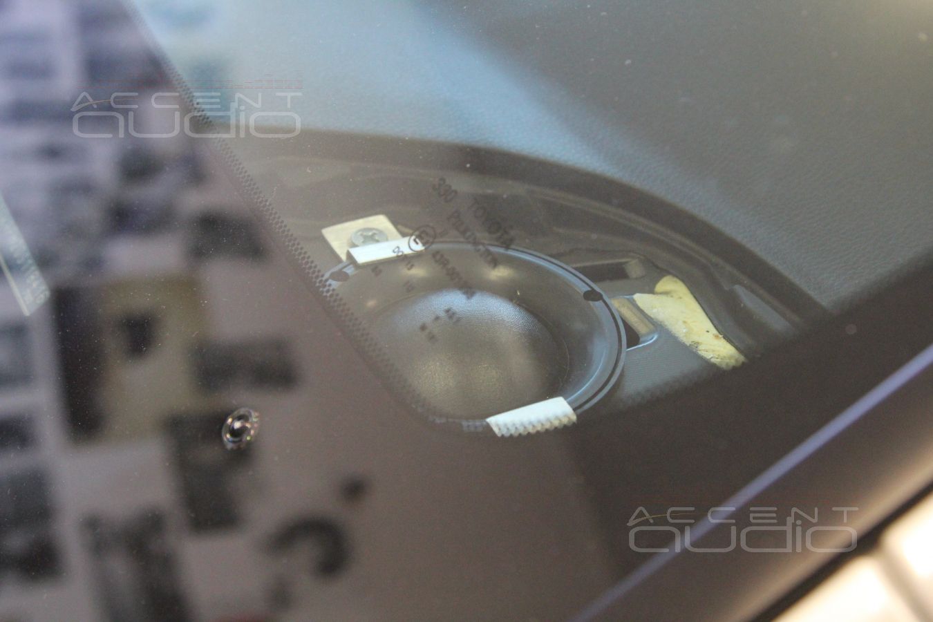 Установка Средне-Высокочастотников Morel CDM600