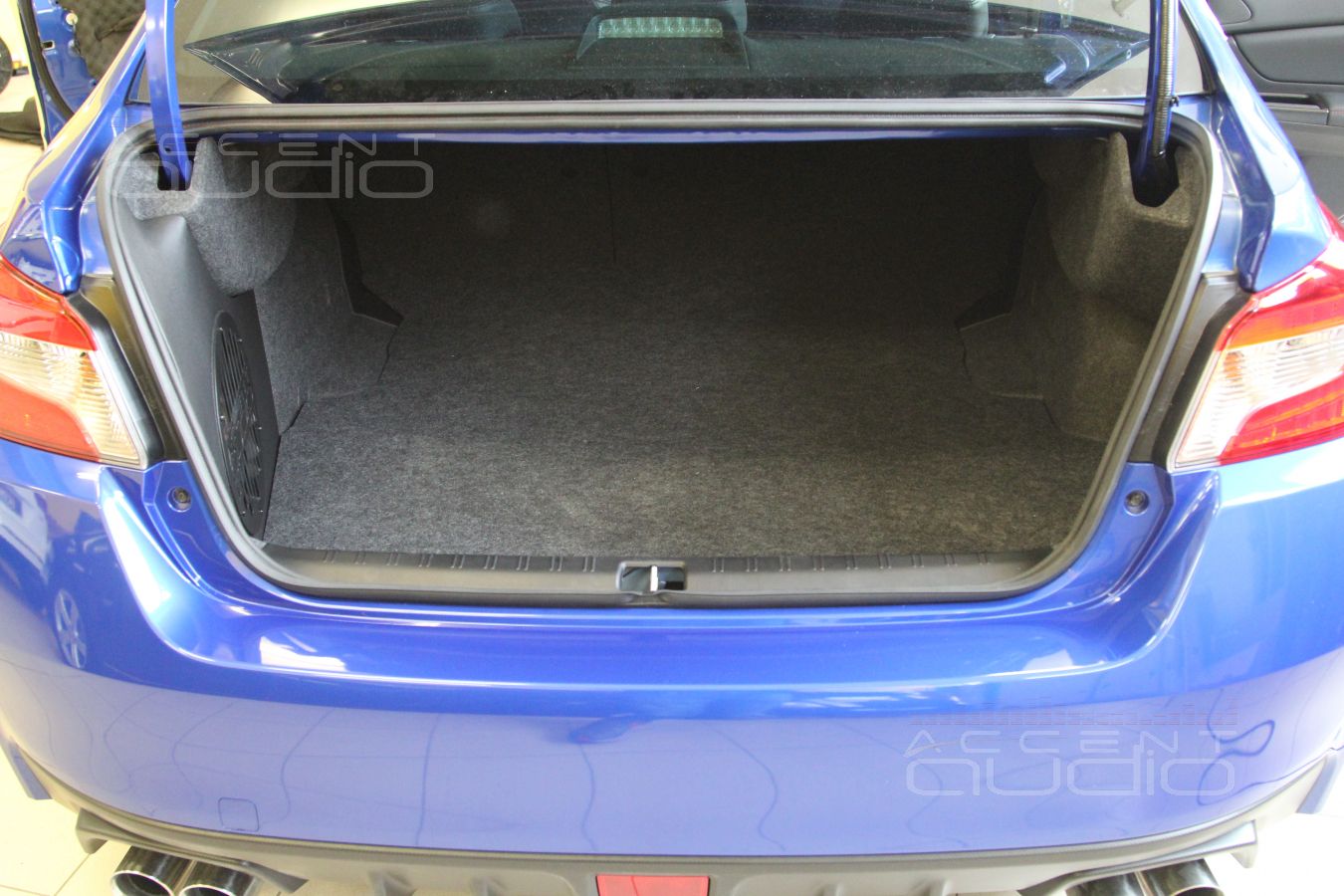 Без сабвуфера – не WRX !