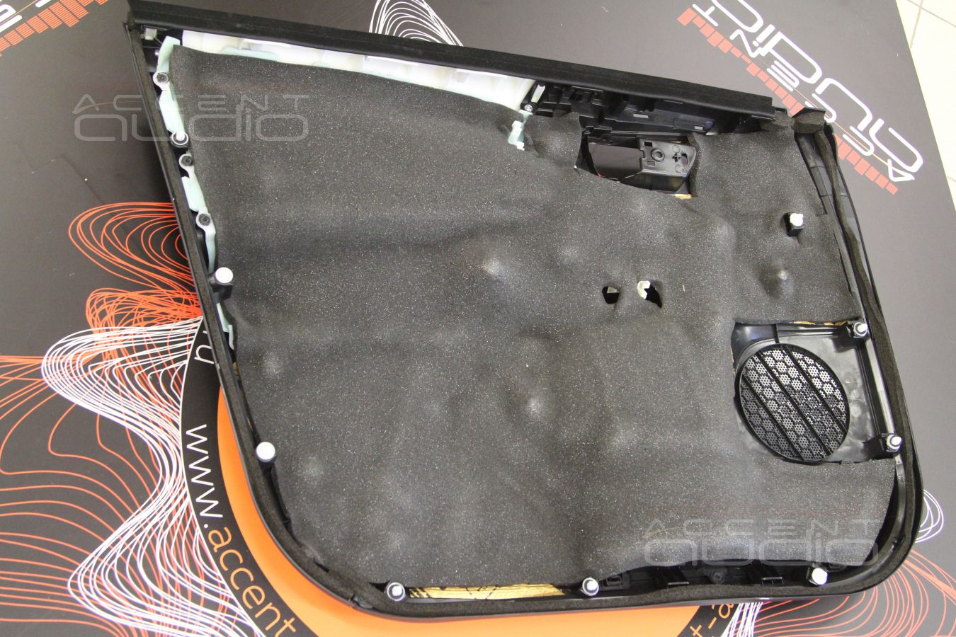 3D печать, установка фронтальной акустики и аудиоподготовка передних дверей Toyota Rav4 1. Виброизол