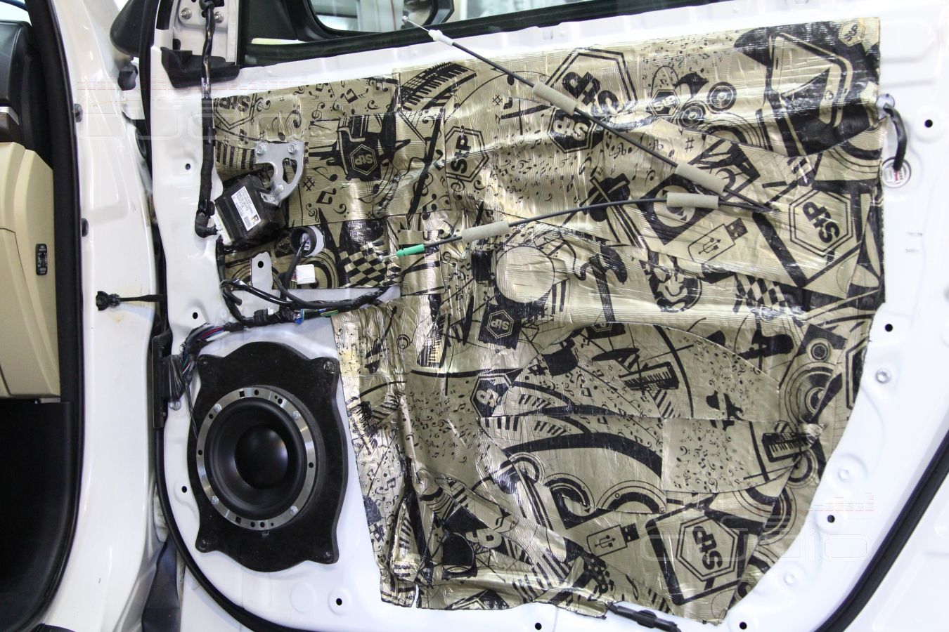 Акустика Morel Elate Titanium 603 в Toyota Highlander