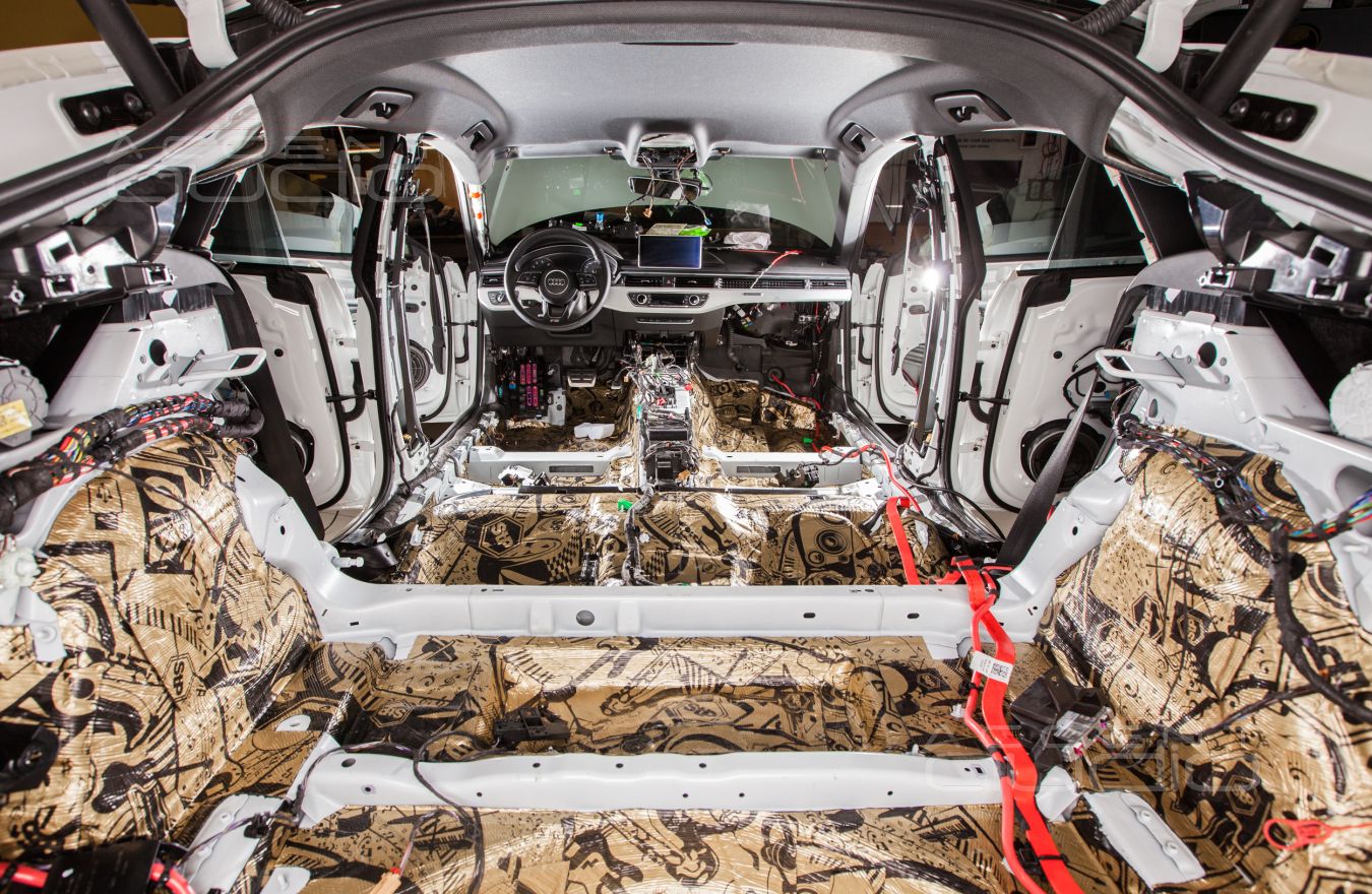 Шумоизоляция Audi A5 – просто фото процесса