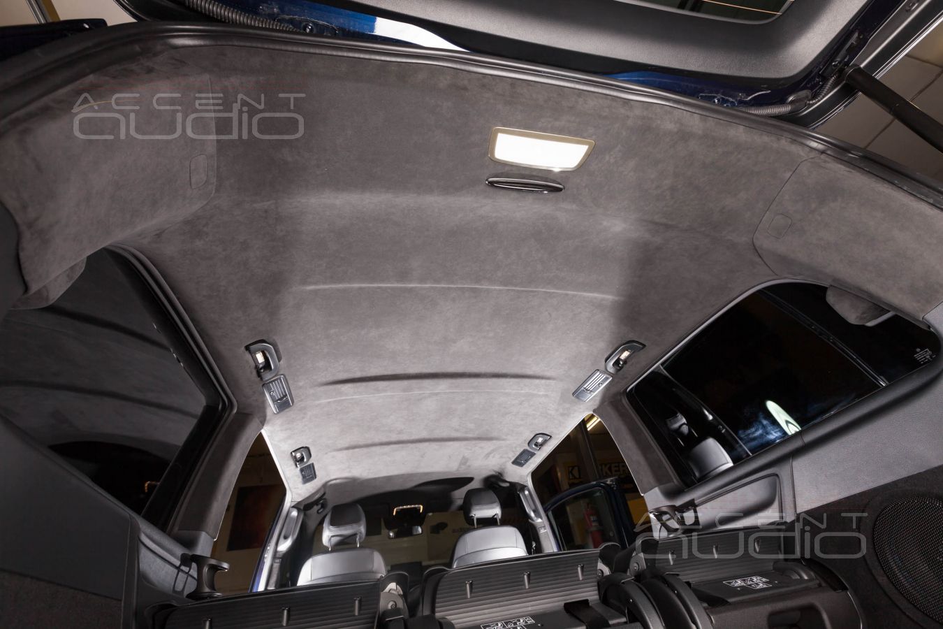 Перетяжка потолка в настоящую алькантару: темный, роскошный потолок в Vito