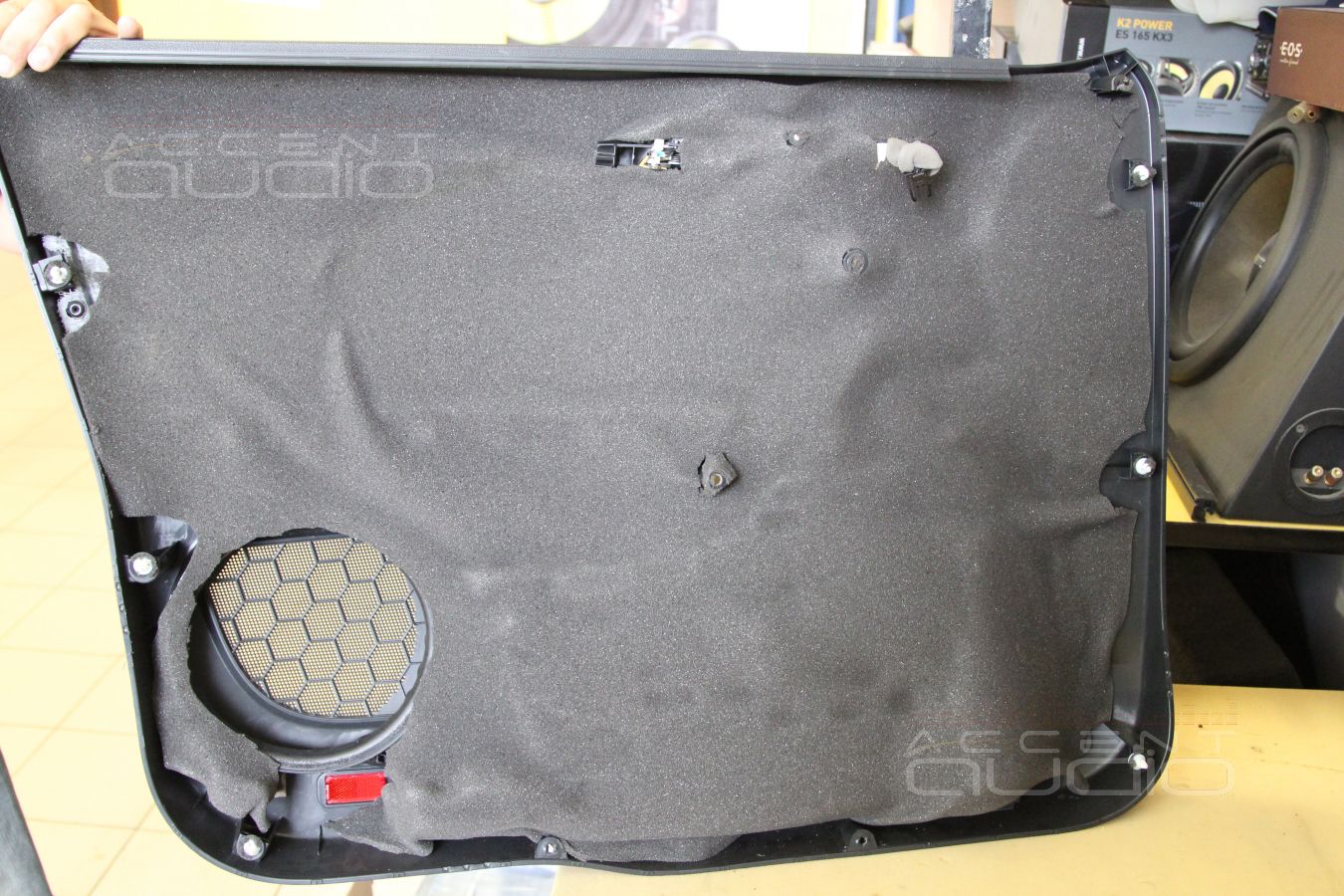 Установка мидбасов Focal