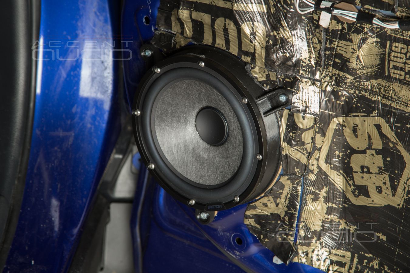 Новые мидбасы Eton Graphit 16 в дверях Toyota RAV4 – отвал бошки