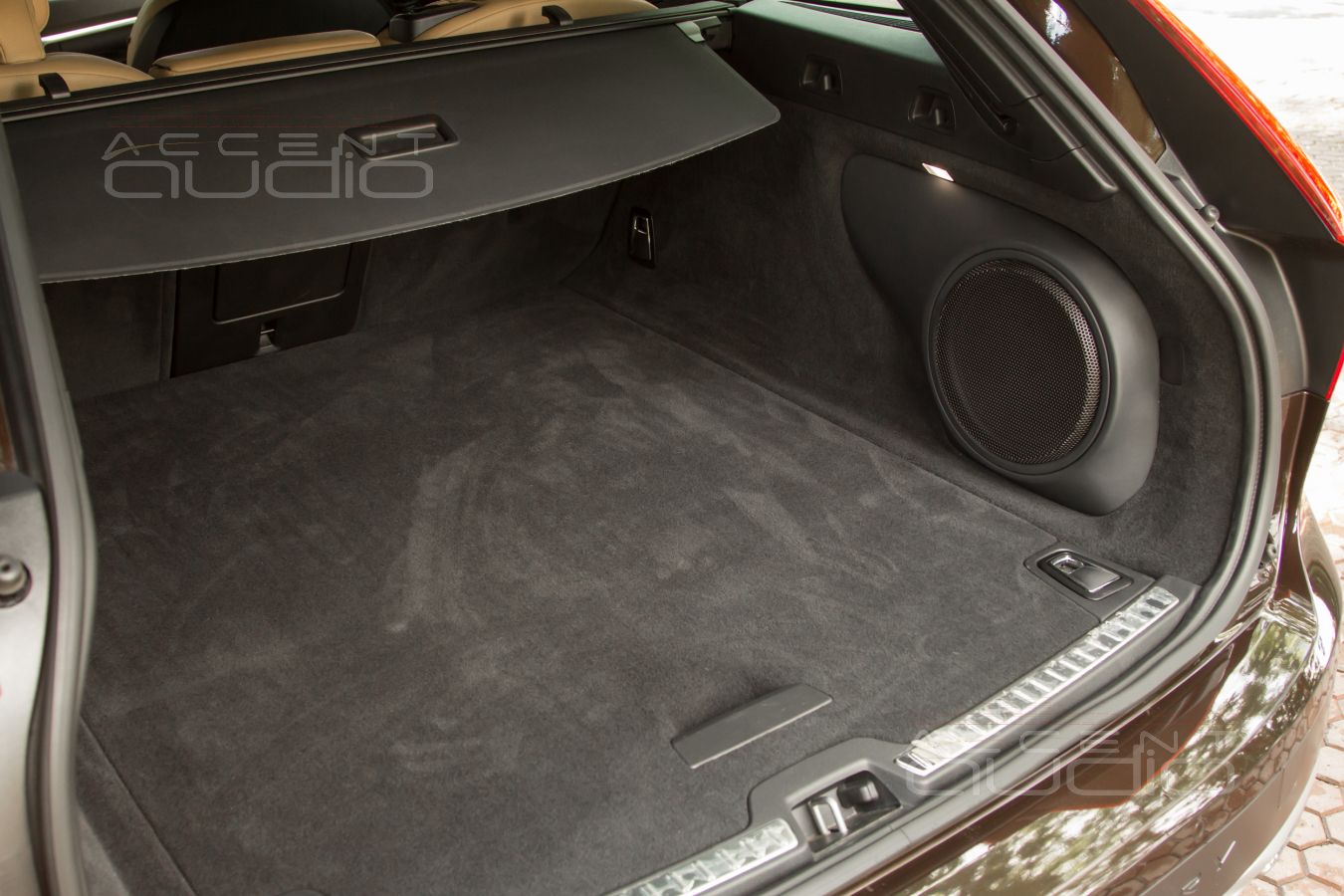 Новый, оригинальный, деревянный, стильный, компактный сабвуфер для Volvo V90 Cross Country