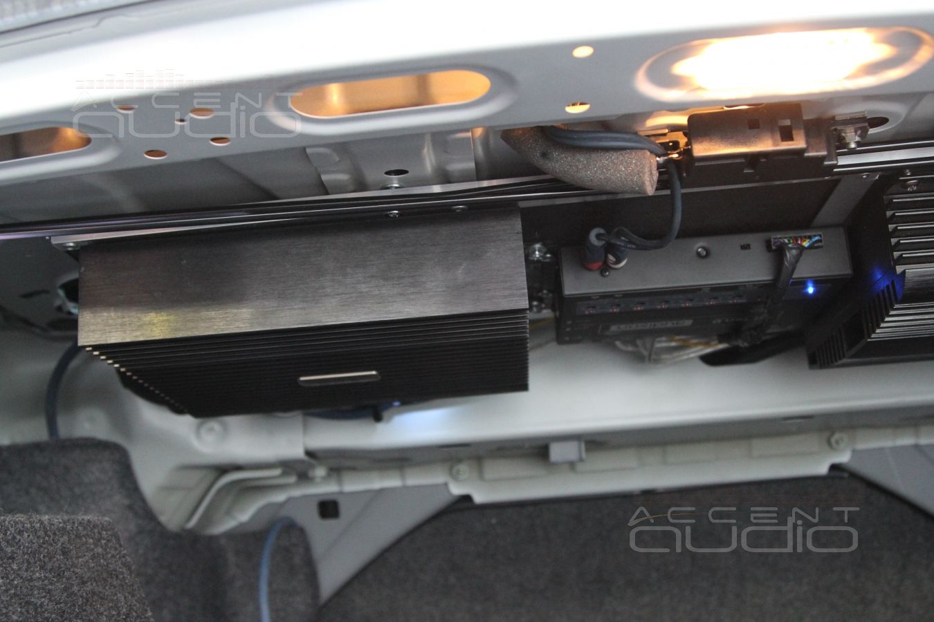 Honda Accord 9: Hi-Fi аудиосистема на базе штатной магнитолы