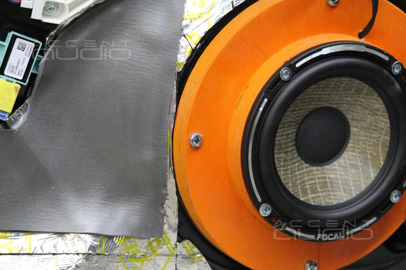 Шумоизоляция и мидбасы в Audi A5 S-Line