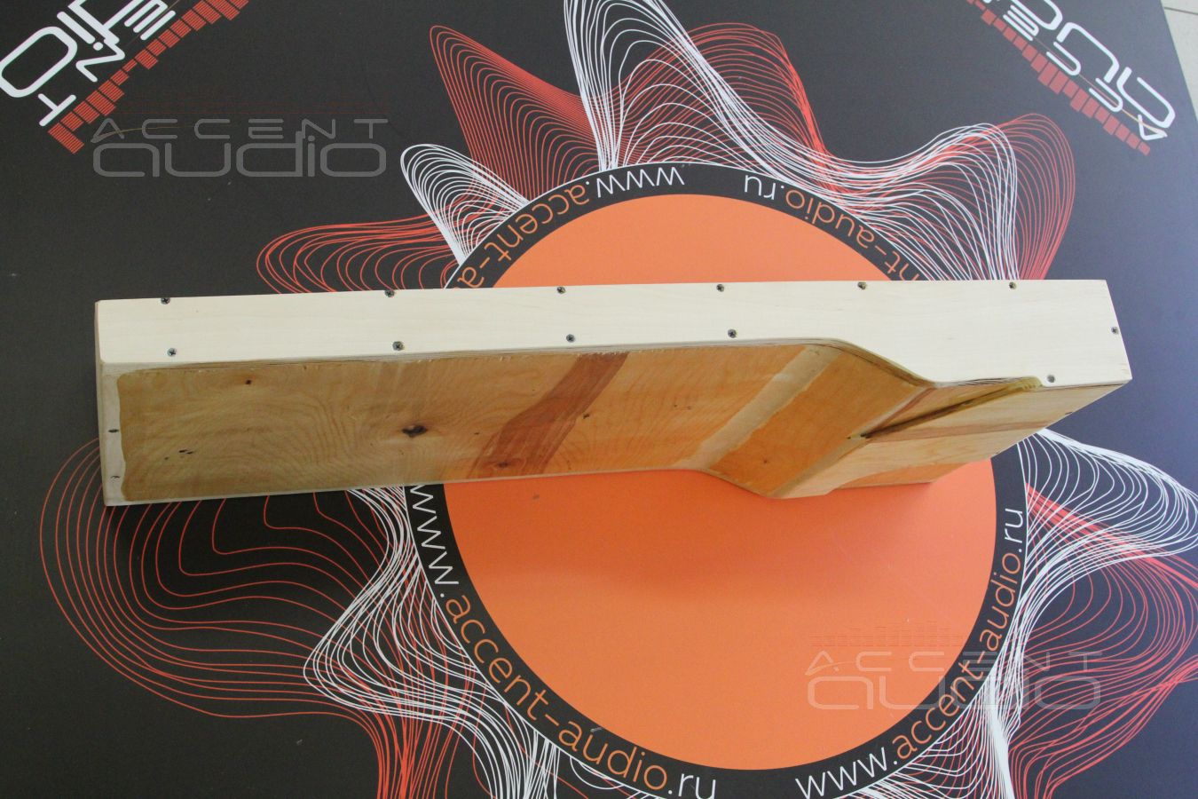 А как так сделан этот сабвуфер ?