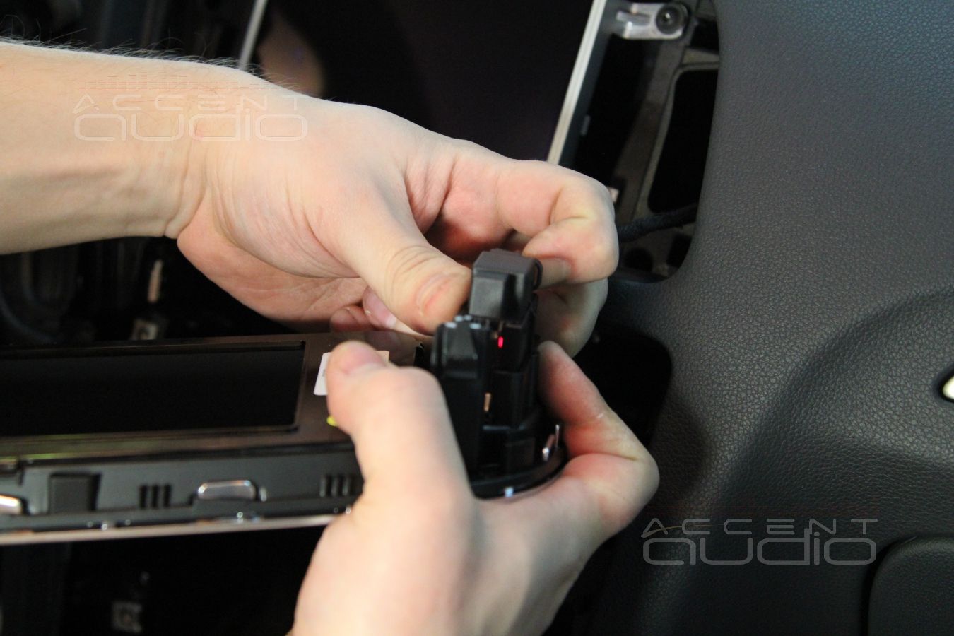 Процесс установки Alpine X701D-A